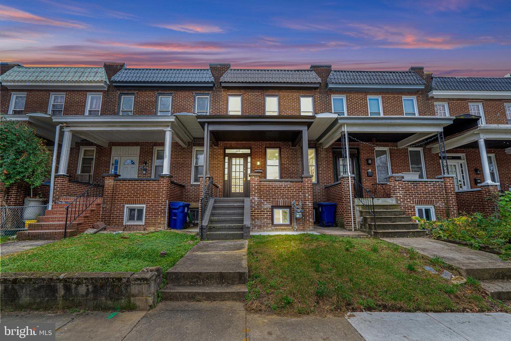 839 W 33rd St