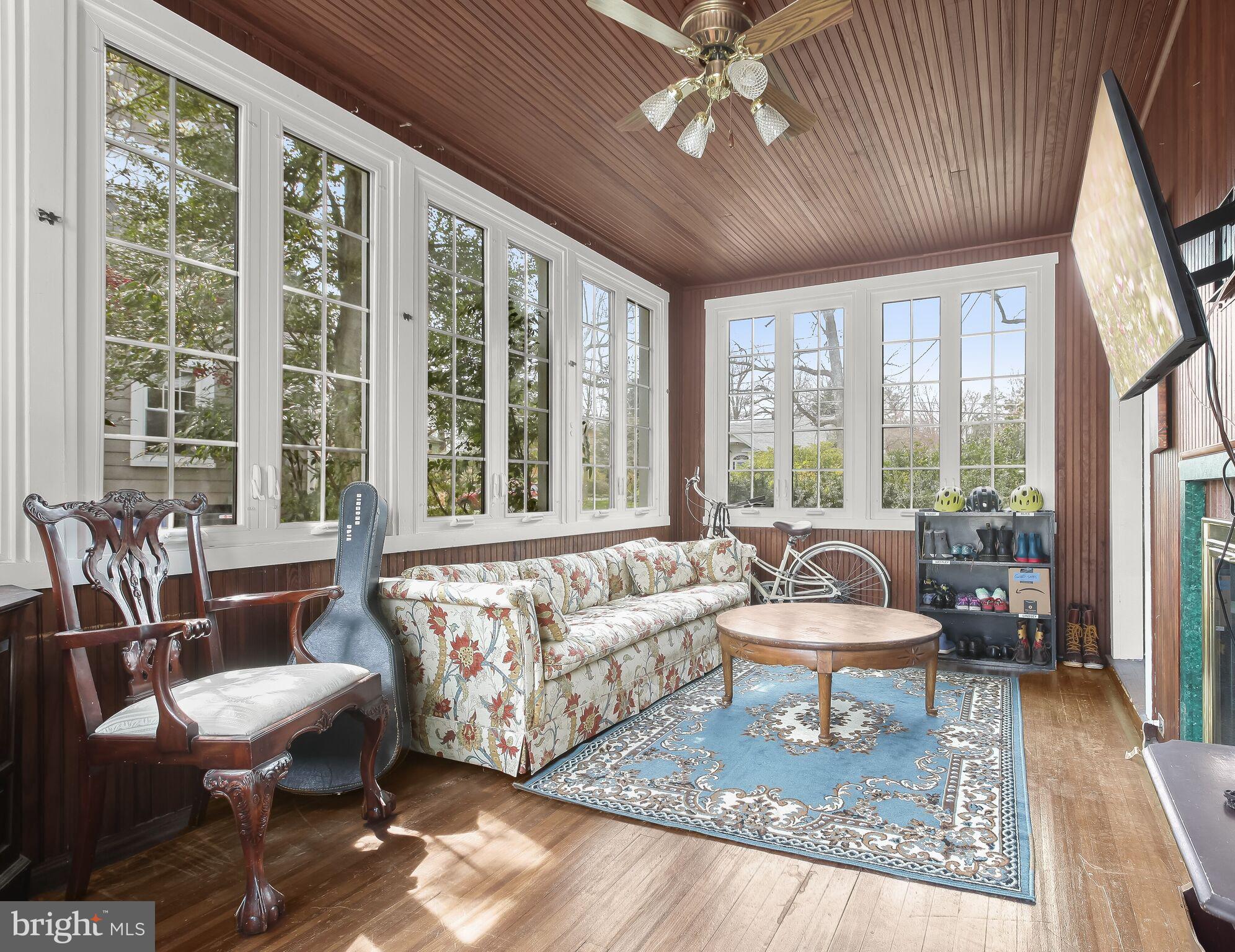 117 Oak Dr