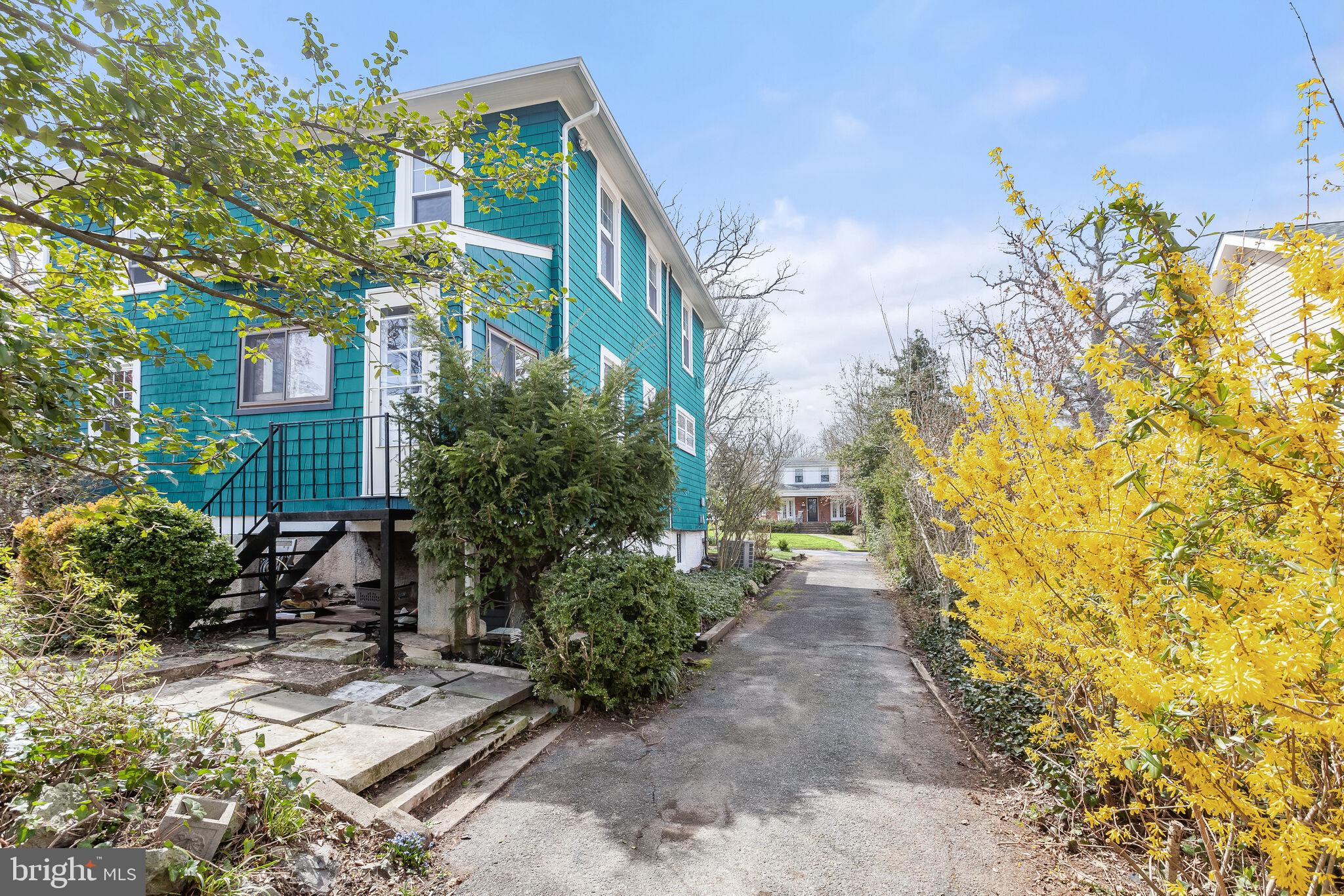 117 Oak Dr