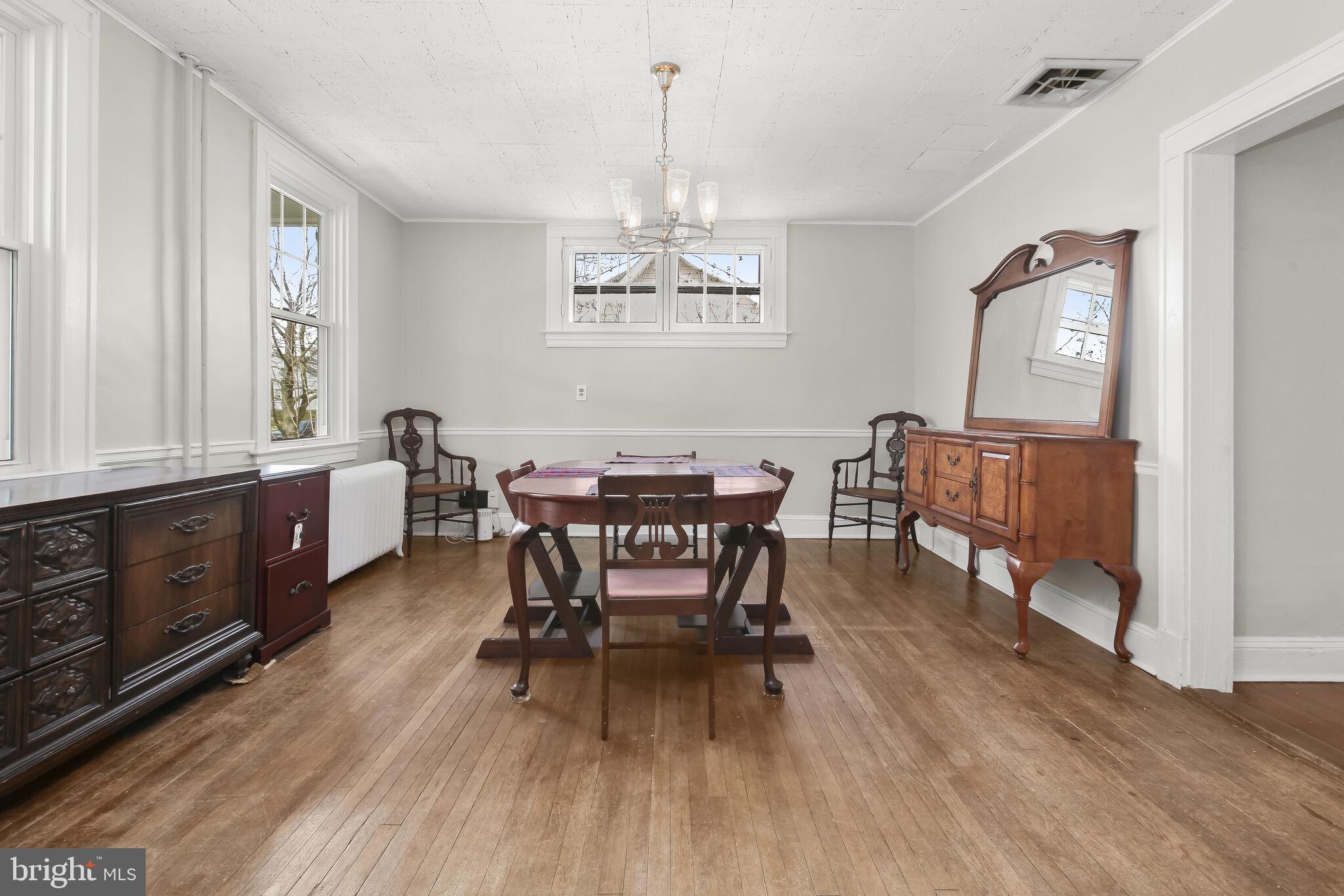 117 Oak Dr
