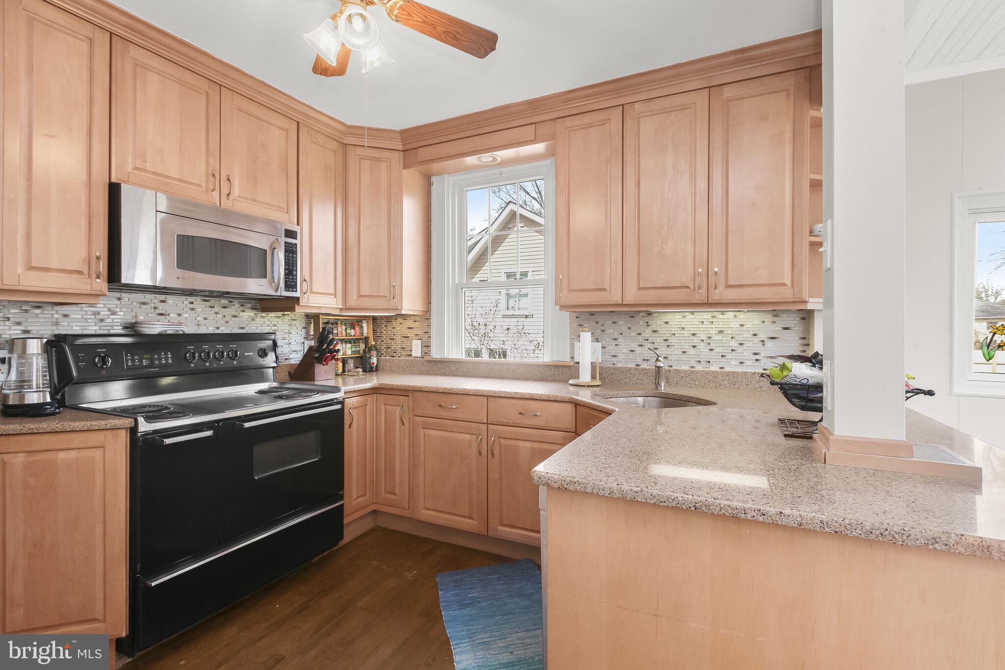 117 Oak Dr