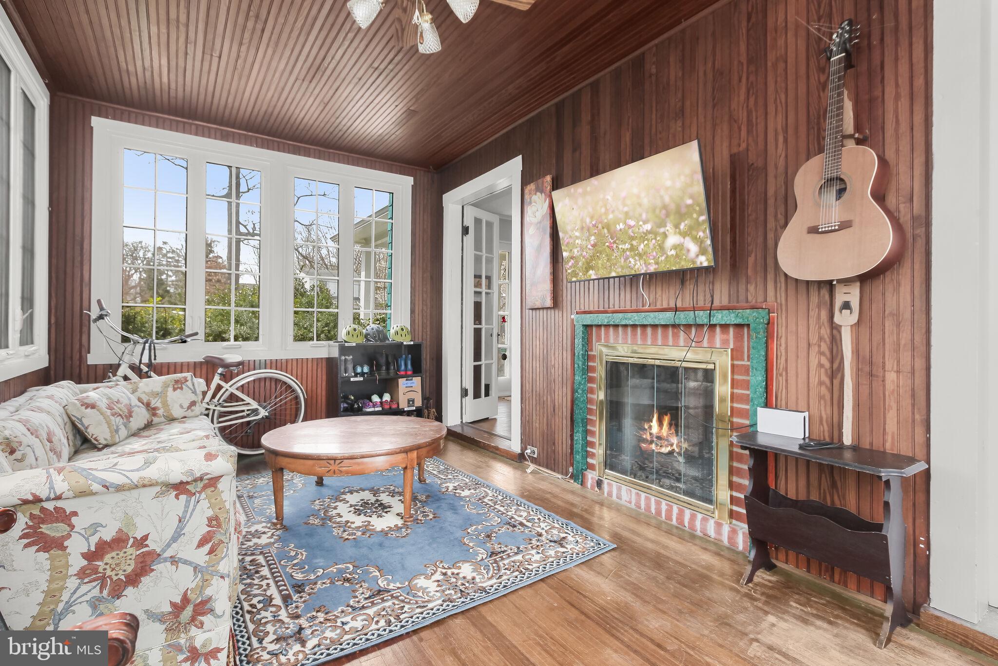 117 Oak Dr