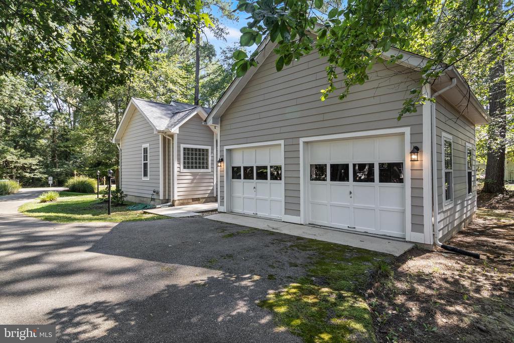 14625 BAR HARBOR COURT