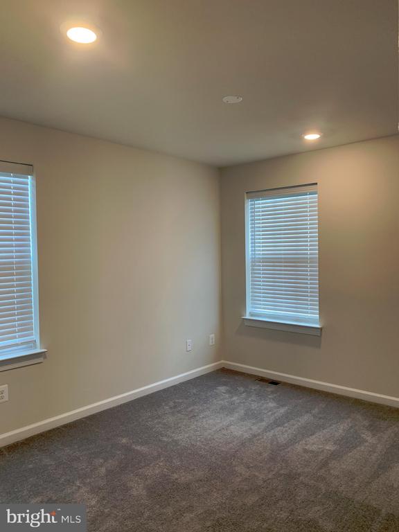 7112 MCHENRY MEWS