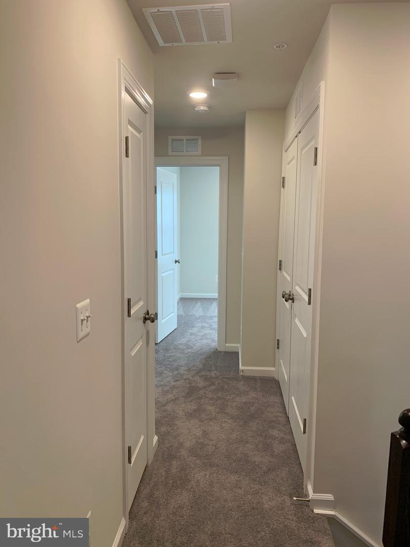 7112 MCHENRY MEWS