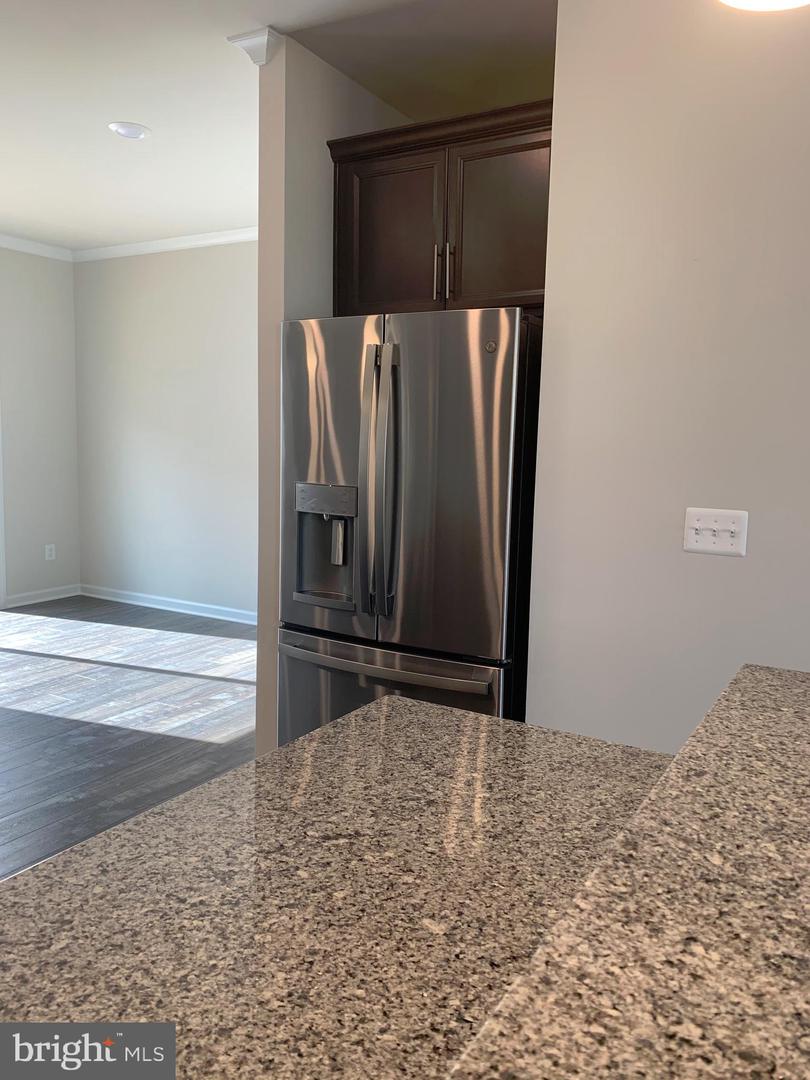 7112 MCHENRY MEWS