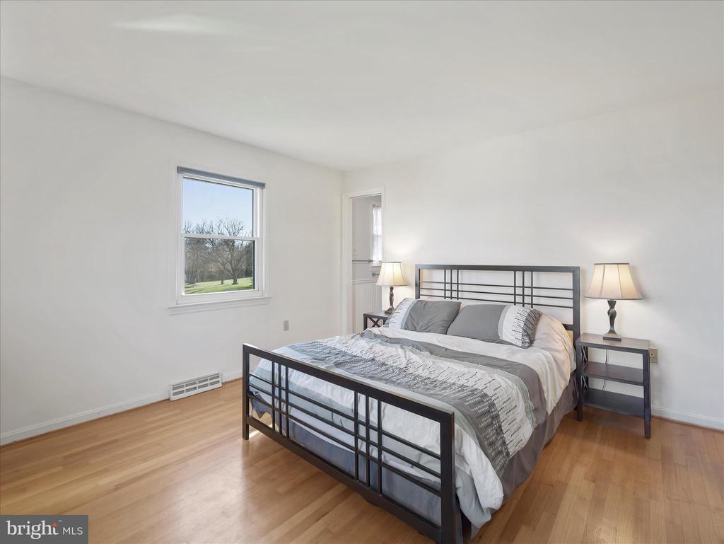 6527 MORNINGSIDE COURT