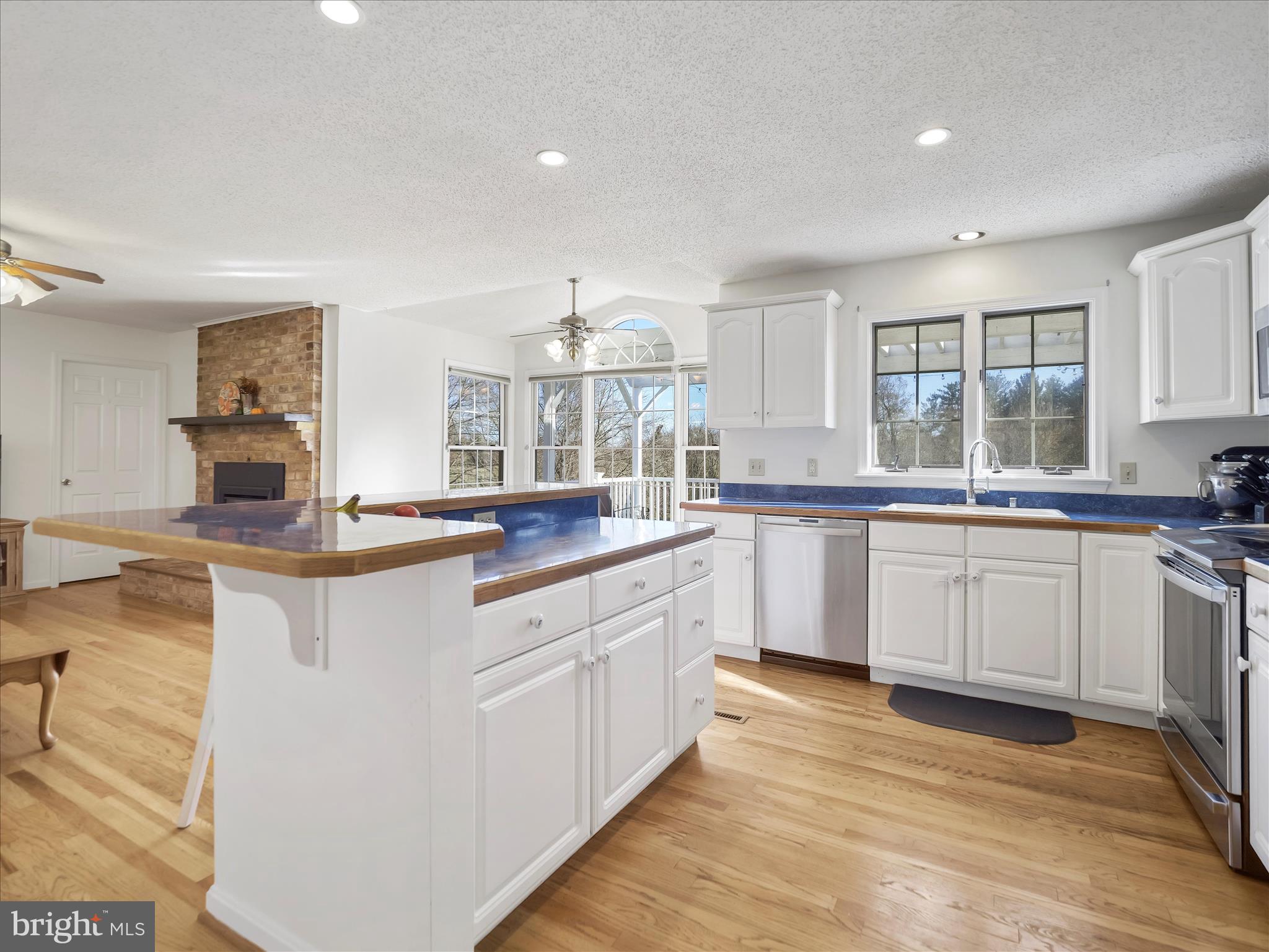 6527 MORNINGSIDE COURT