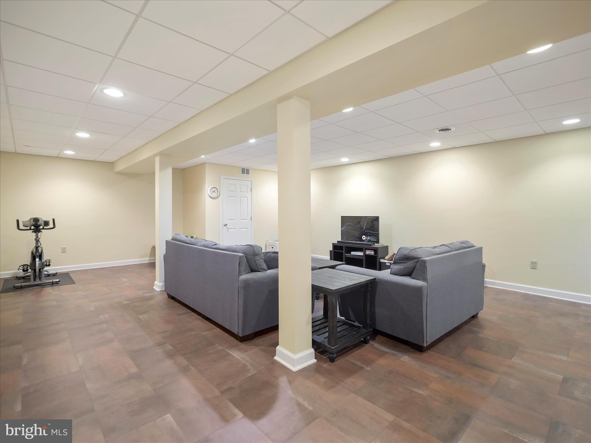 6527 MORNINGSIDE COURT