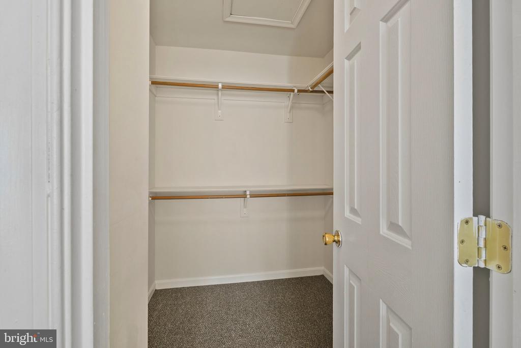 1709 WOODRUFF WAY