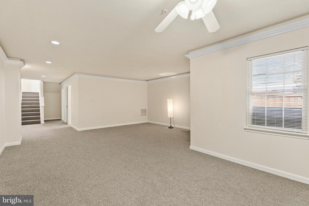 1709 WOODRUFF WAY