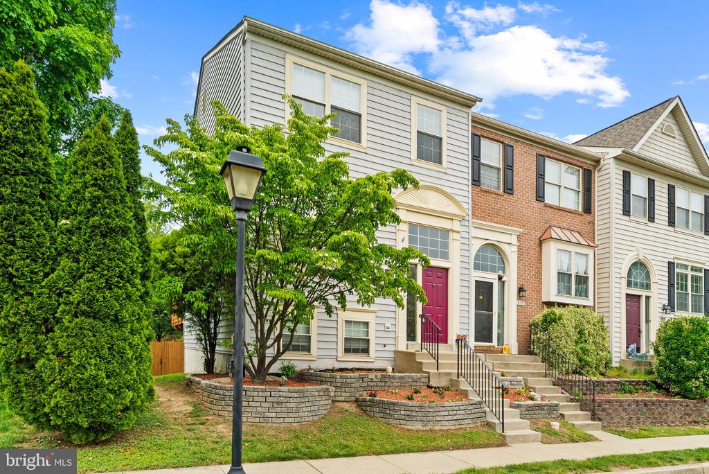 1709 WOODRUFF WAY