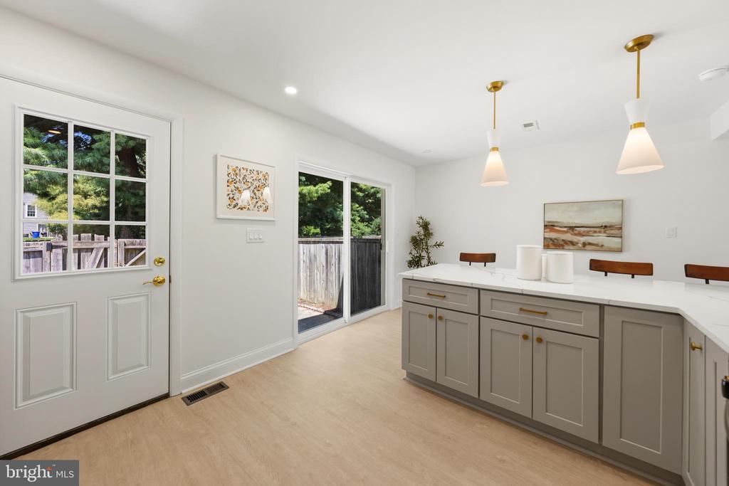 505 CARROLLTON DRIVE Unit: 17