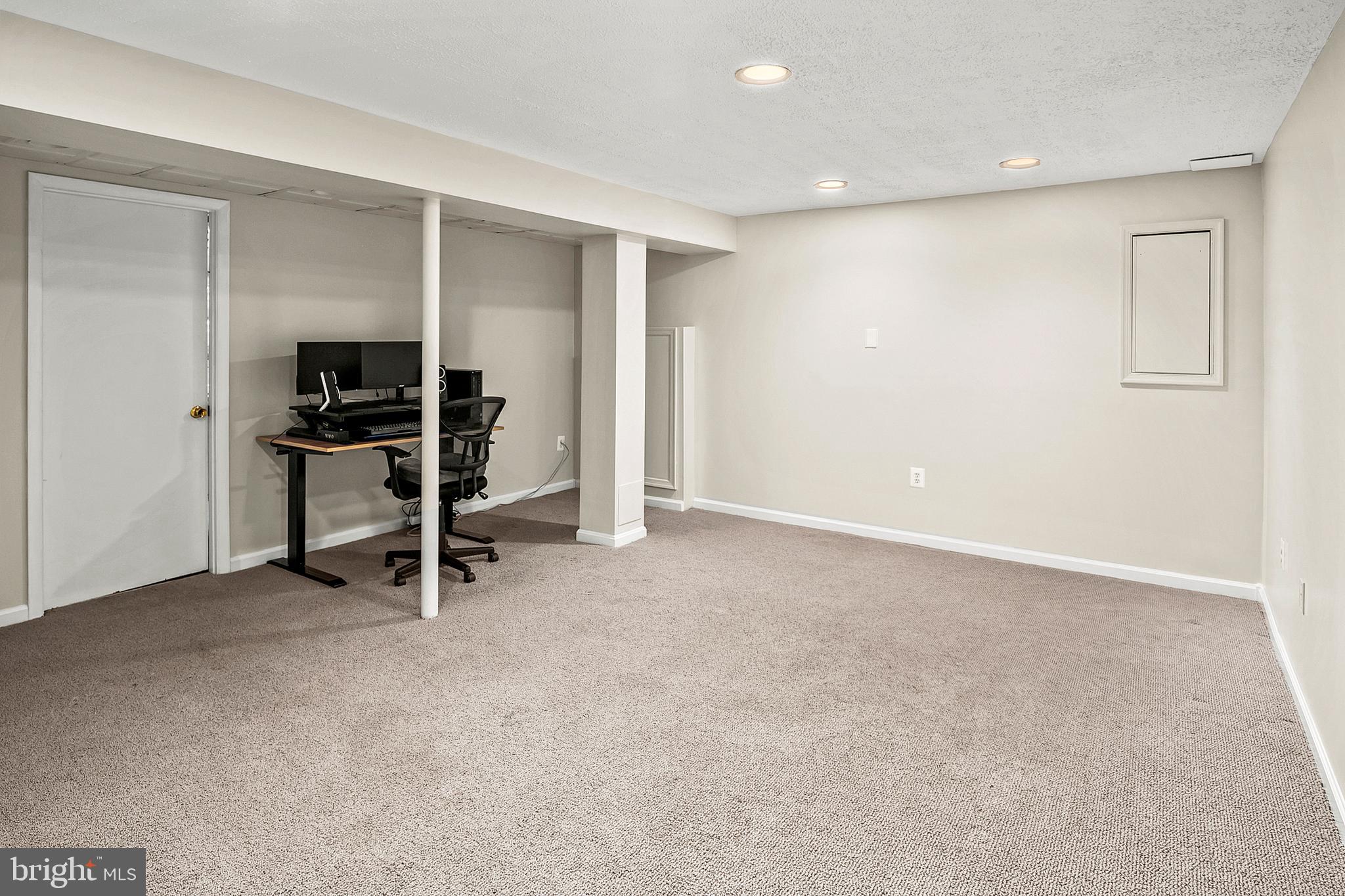 6471 Grommet Drive