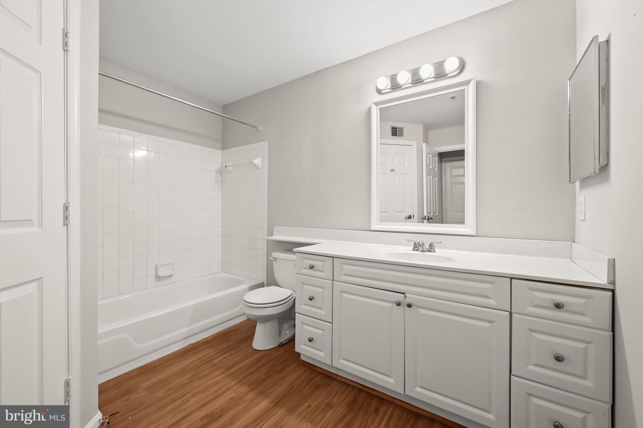 5921 Millrace Court Unit: I-201