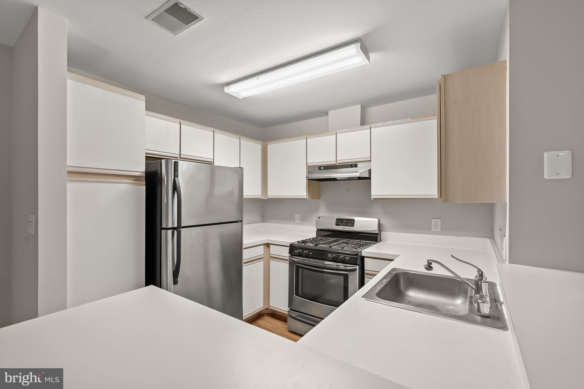 5921 Millrace Court Unit: I-201