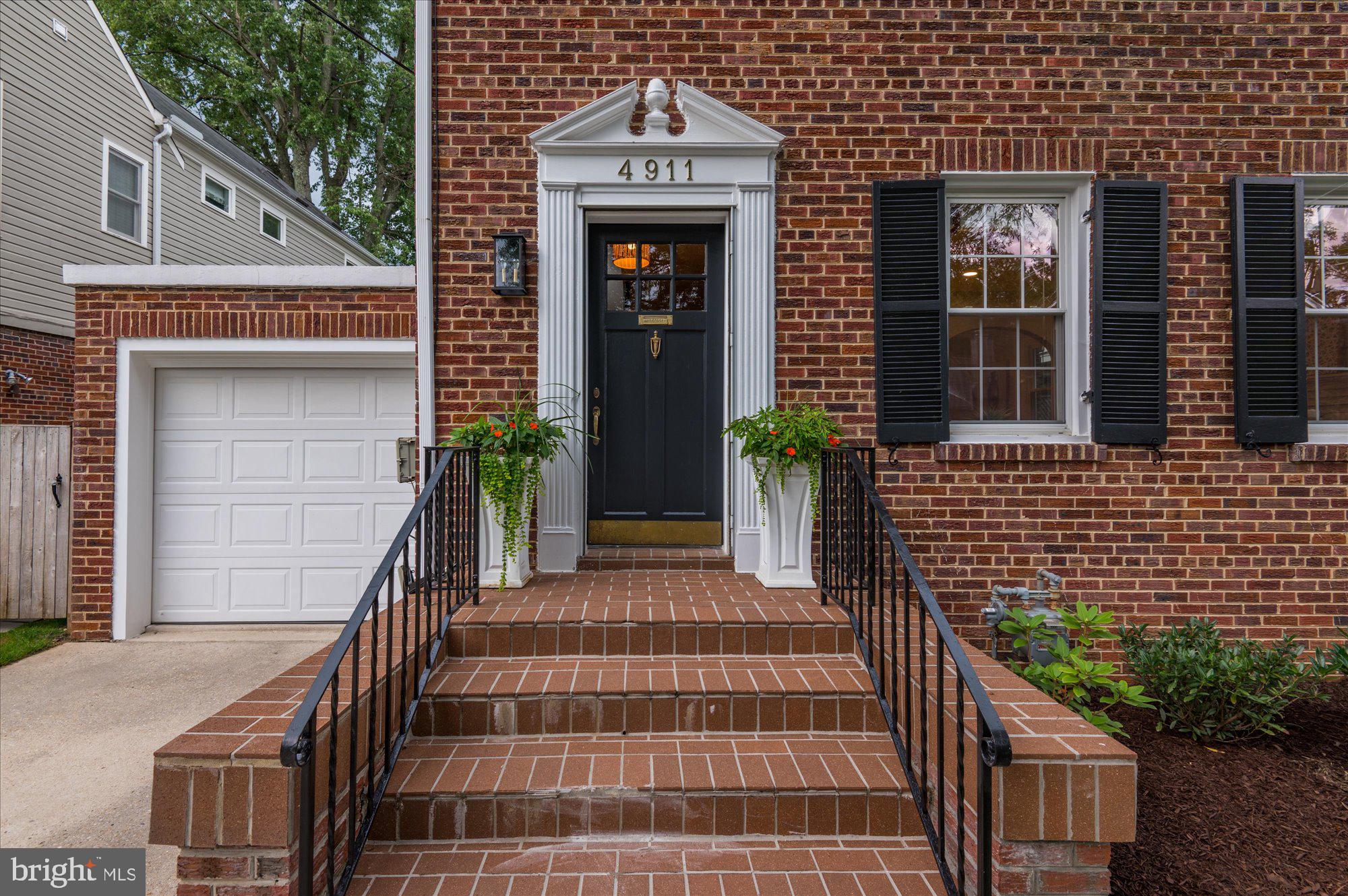 4911 Chevy Chase BOULEVARD