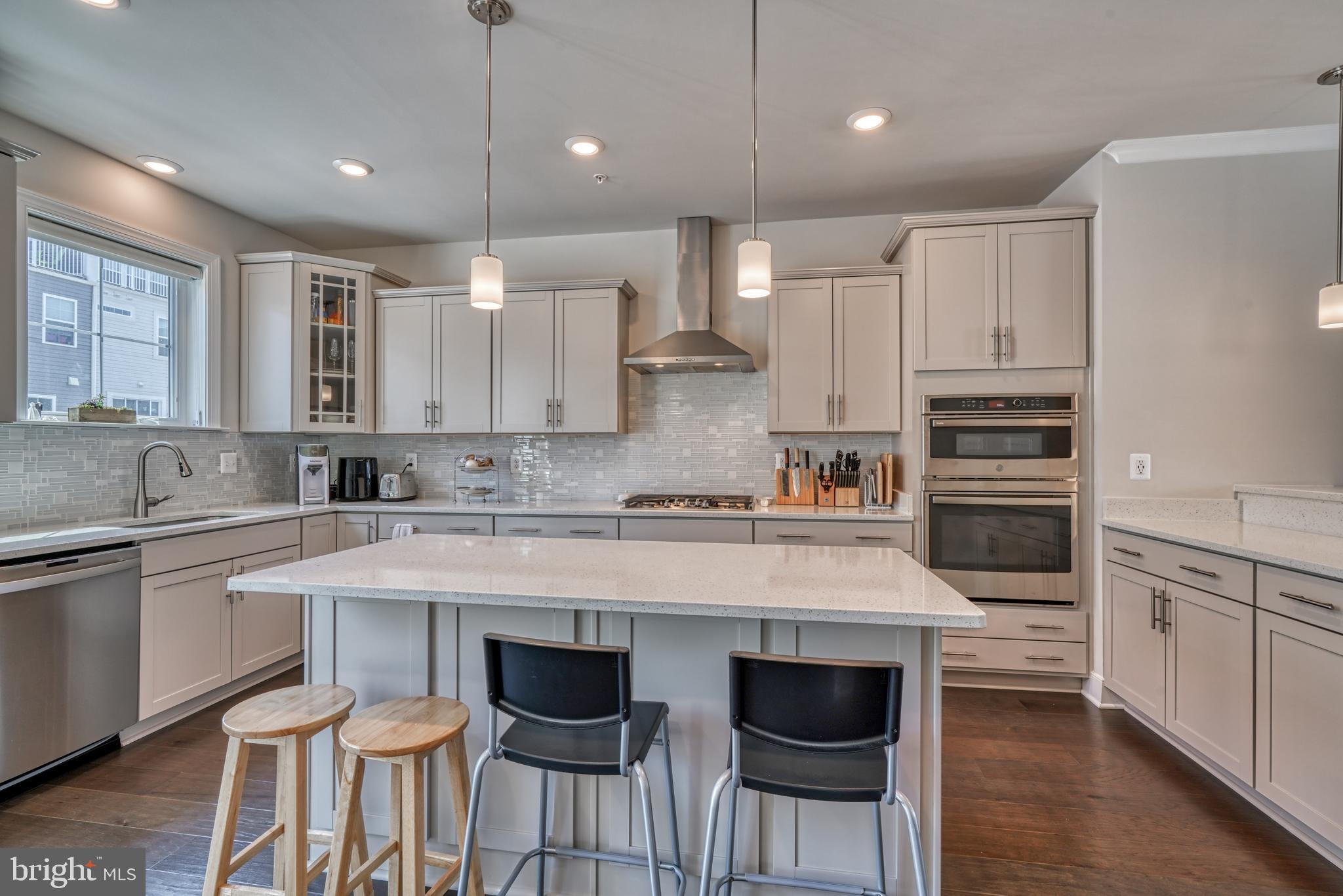 125 Flower Center Ln