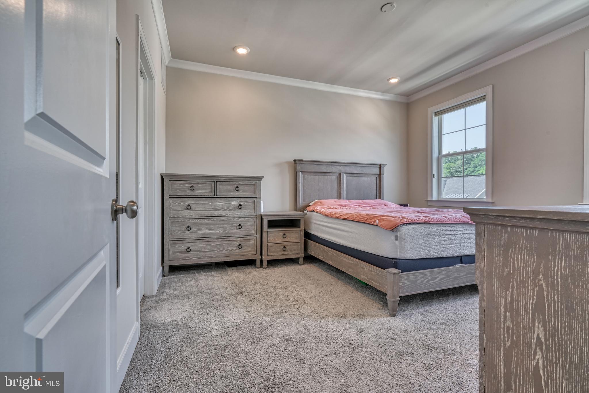 125 Flower Center Ln