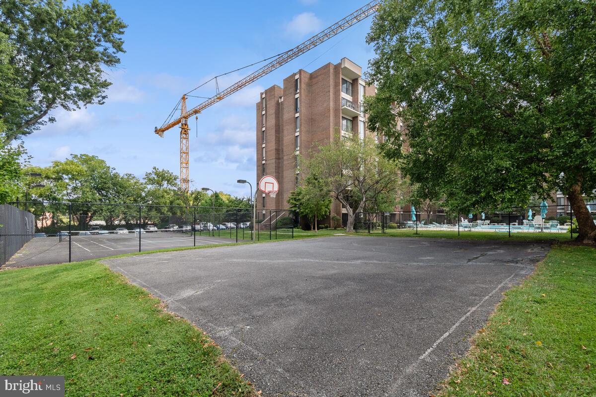 2016 Coleridge Dr #24-102