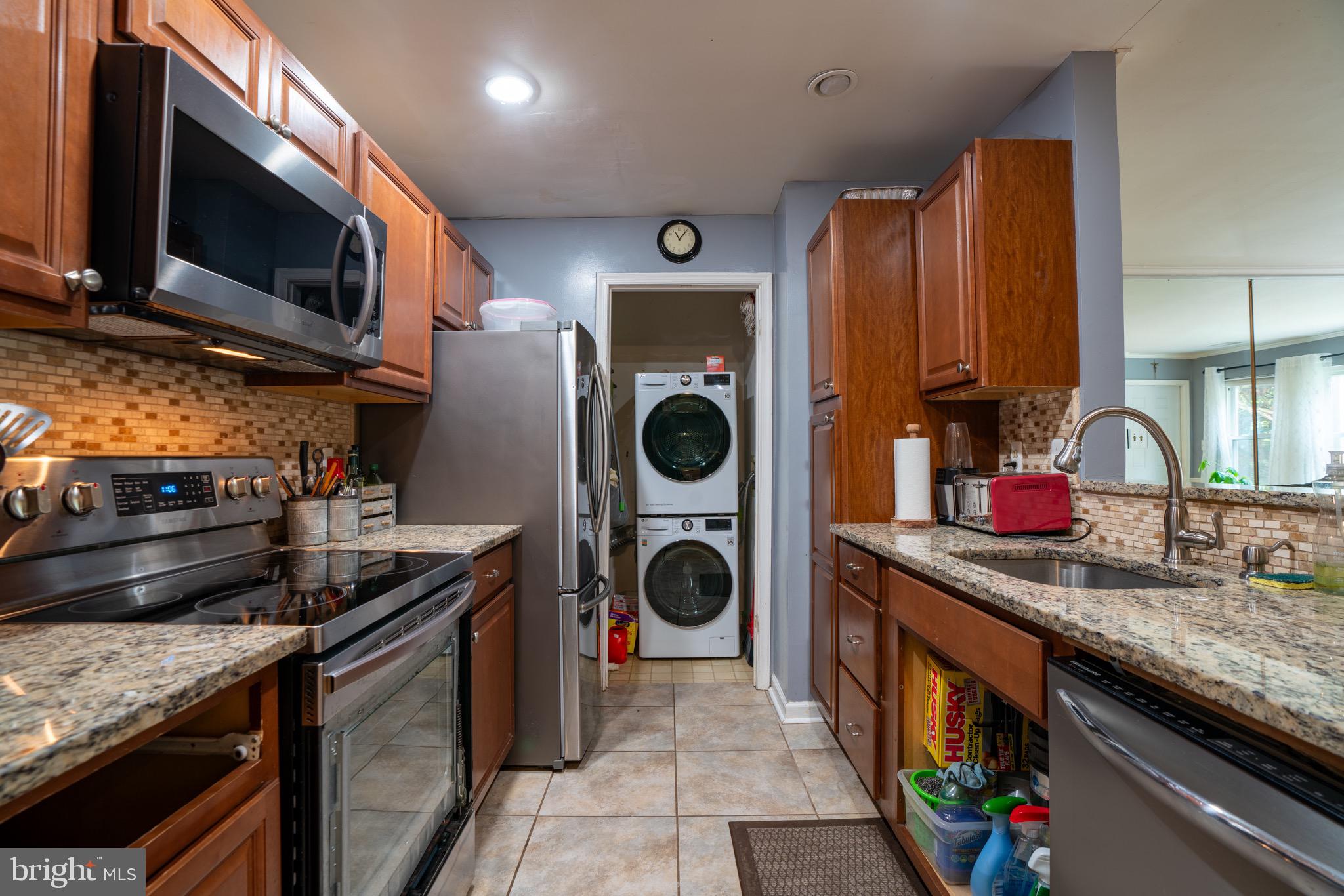 13703 Modrad WAY Unit: 9 B13