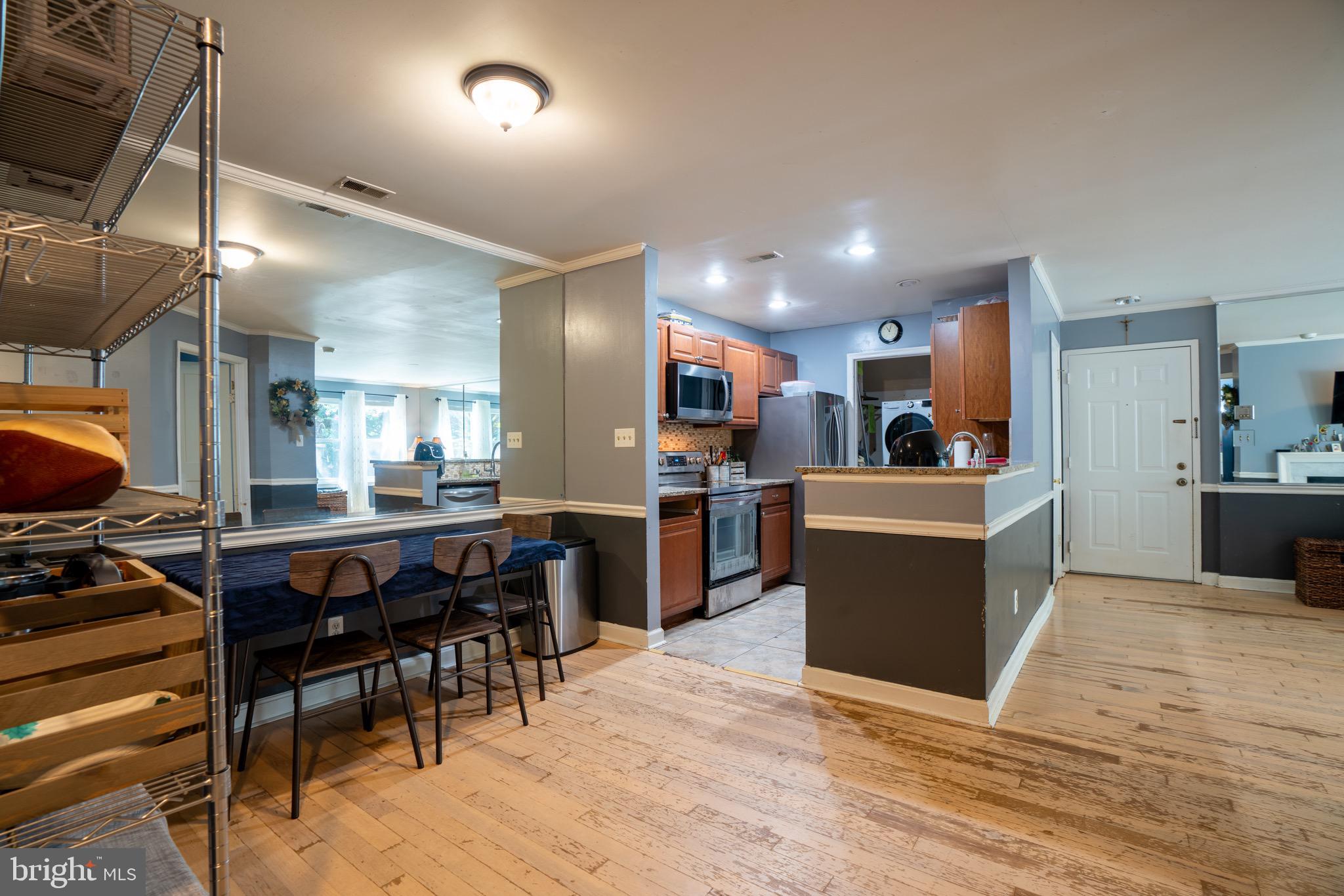 13703 Modrad WAY Unit: 9 B13