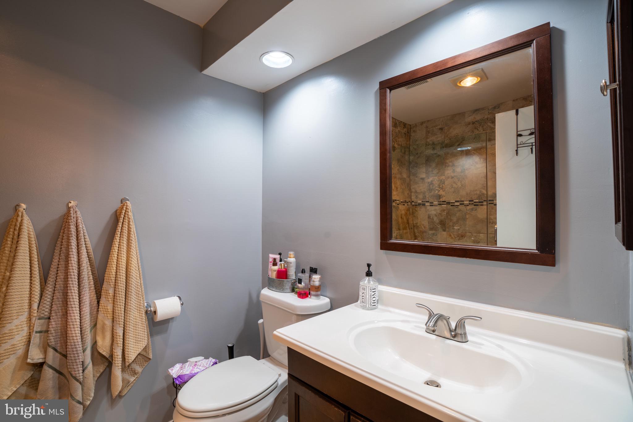 13703 Modrad WAY Unit: 9 B13