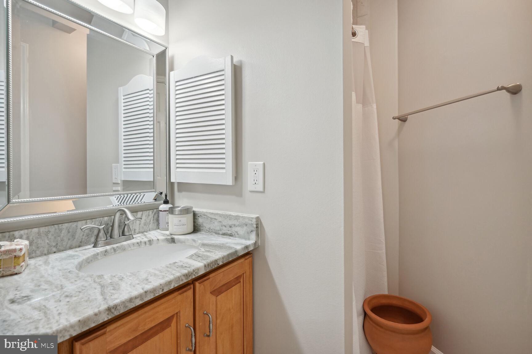 5810 Inman Park CIRCLE Unit: 110