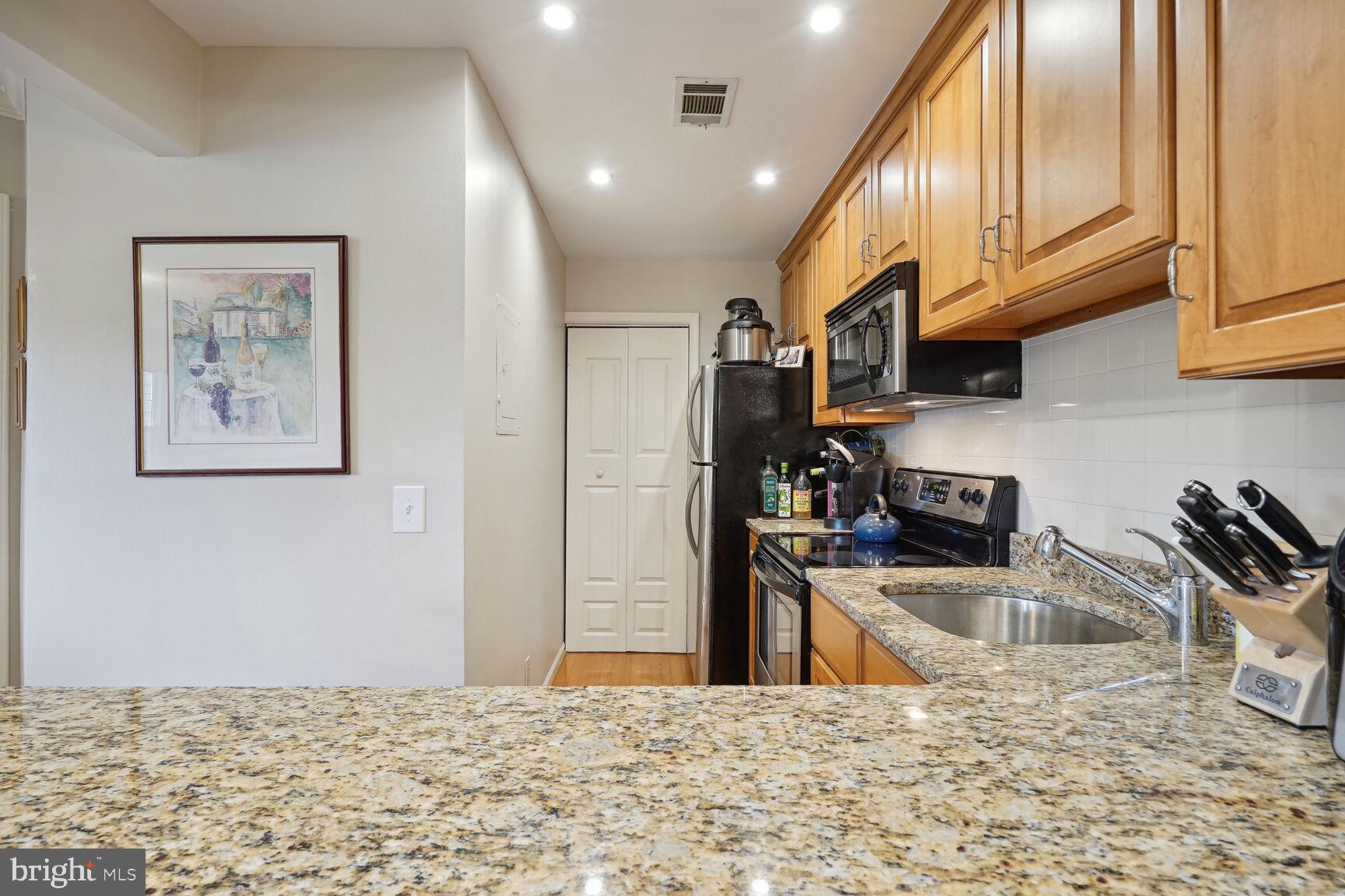 5810 Inman Park CIRCLE Unit: 110
