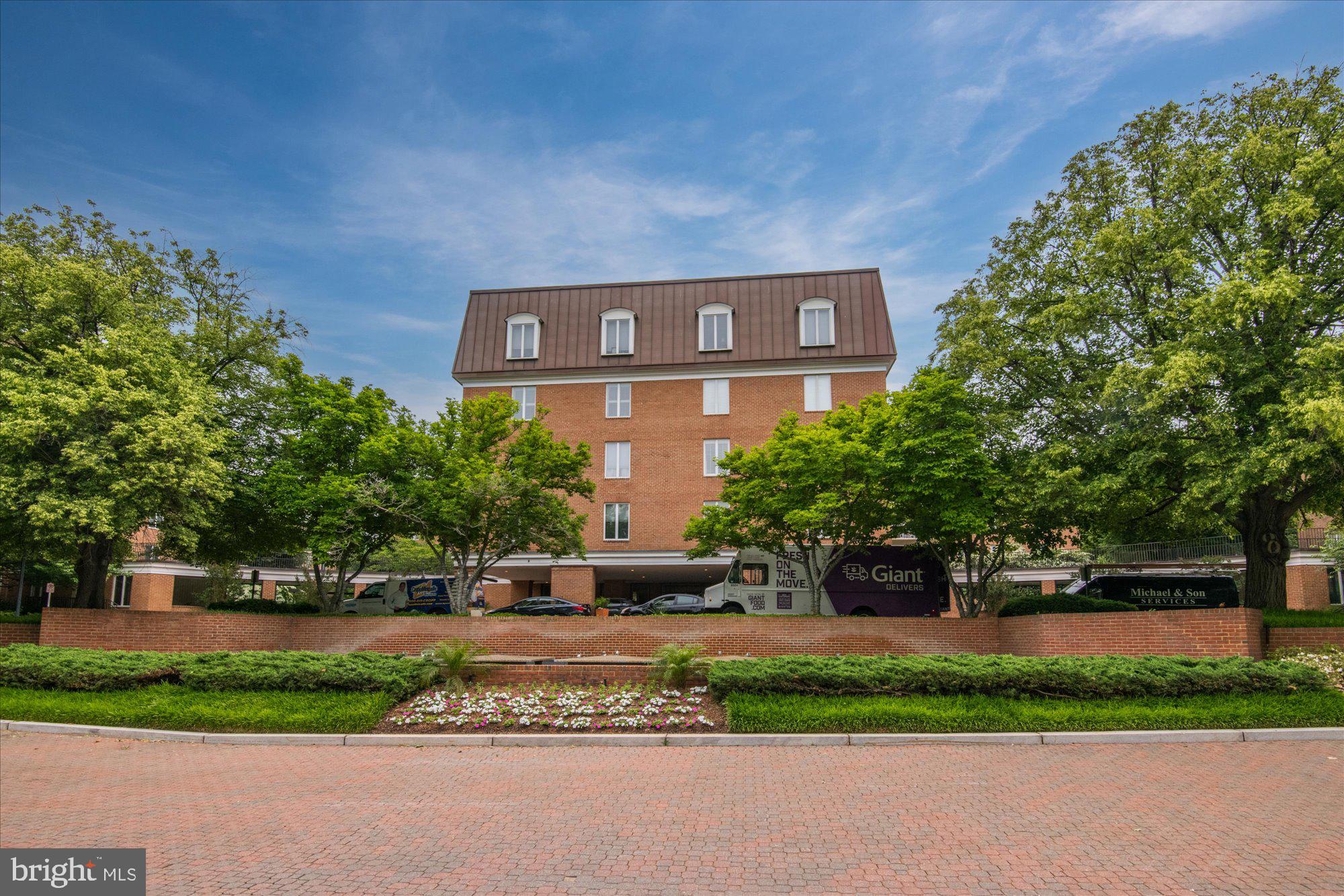 8101 Connecticut Avenue Unit: N106