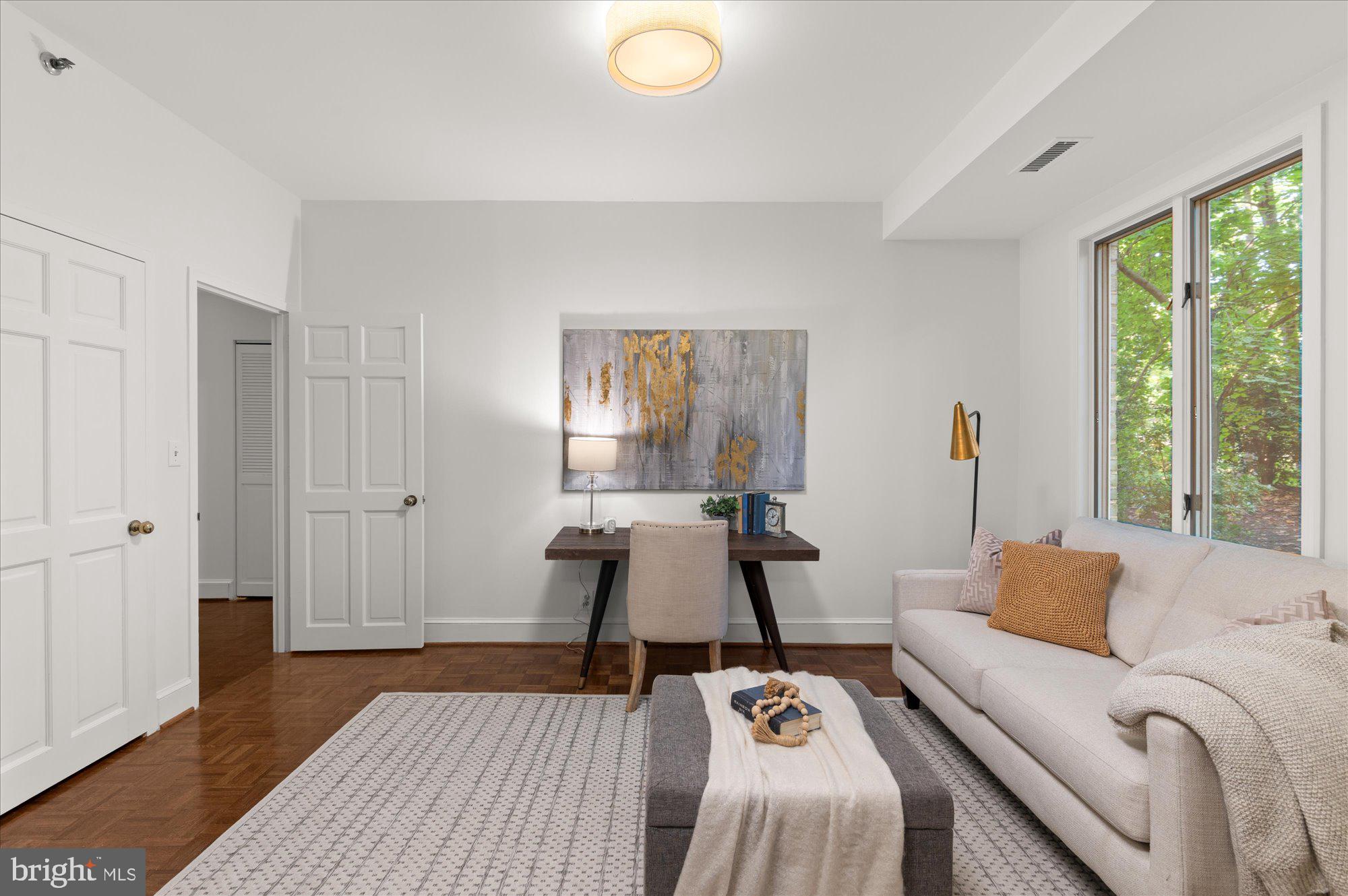 8101 Connecticut Avenue Unit: N106