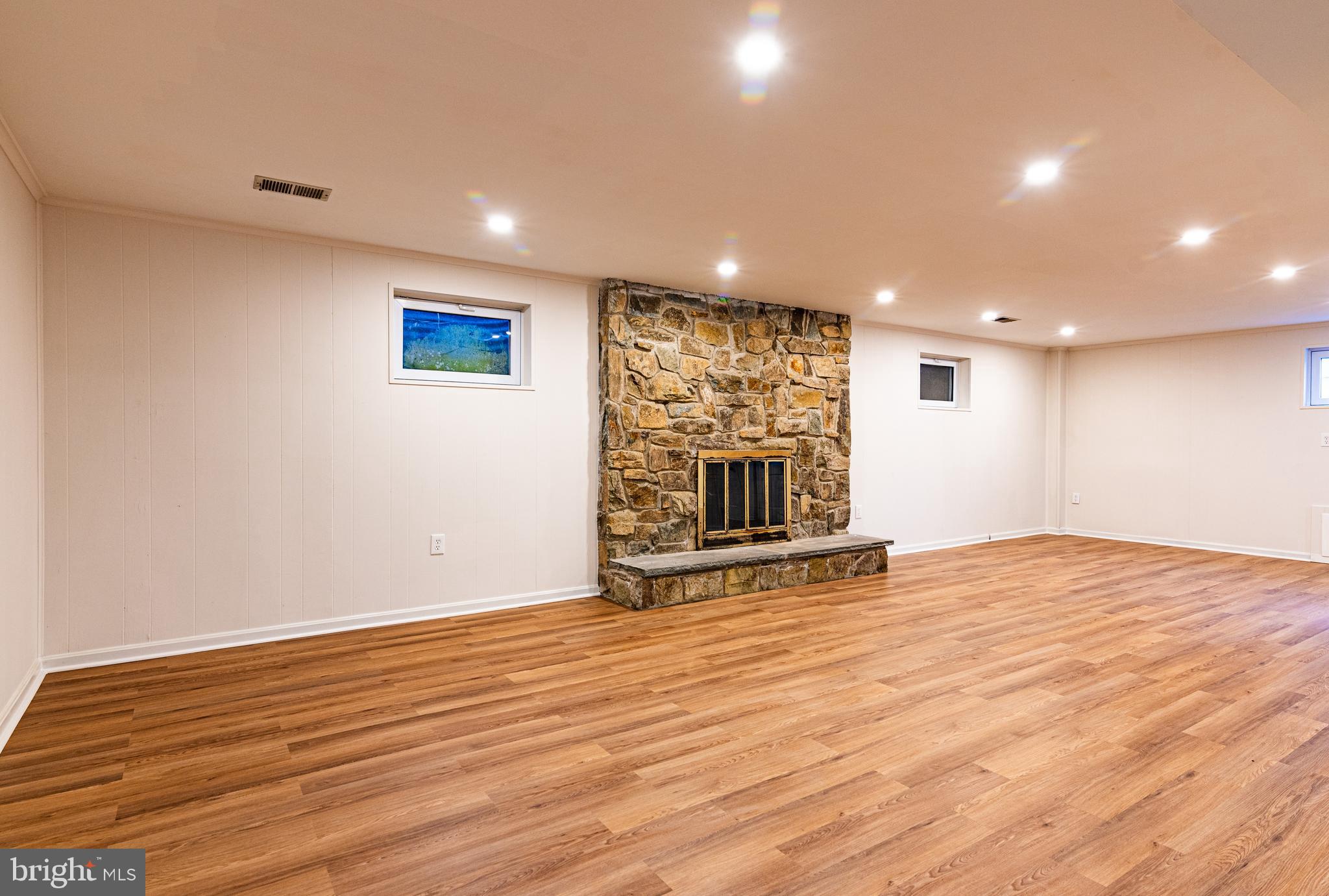 18005 Ednor View Ter