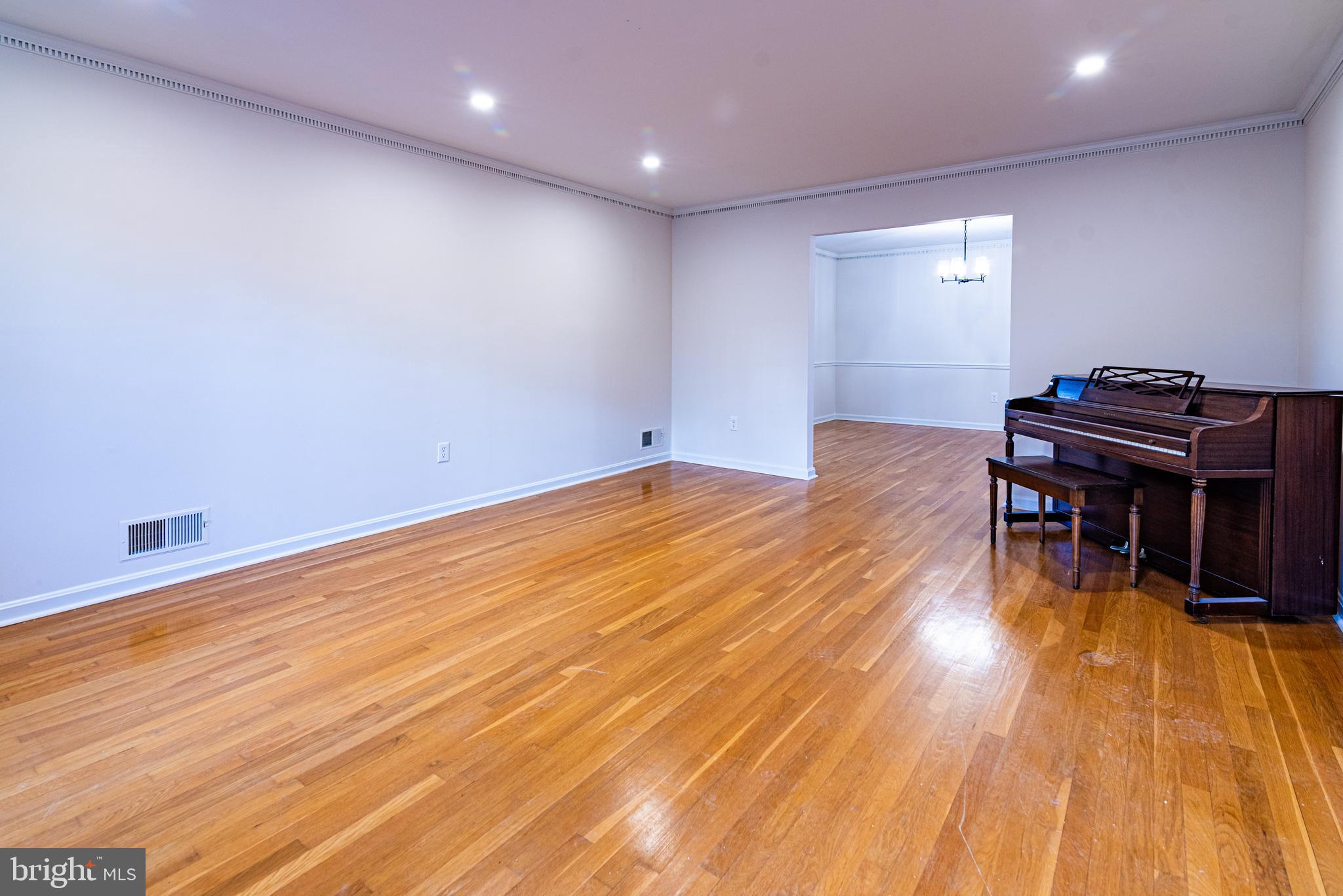 18005 Ednor View Ter
