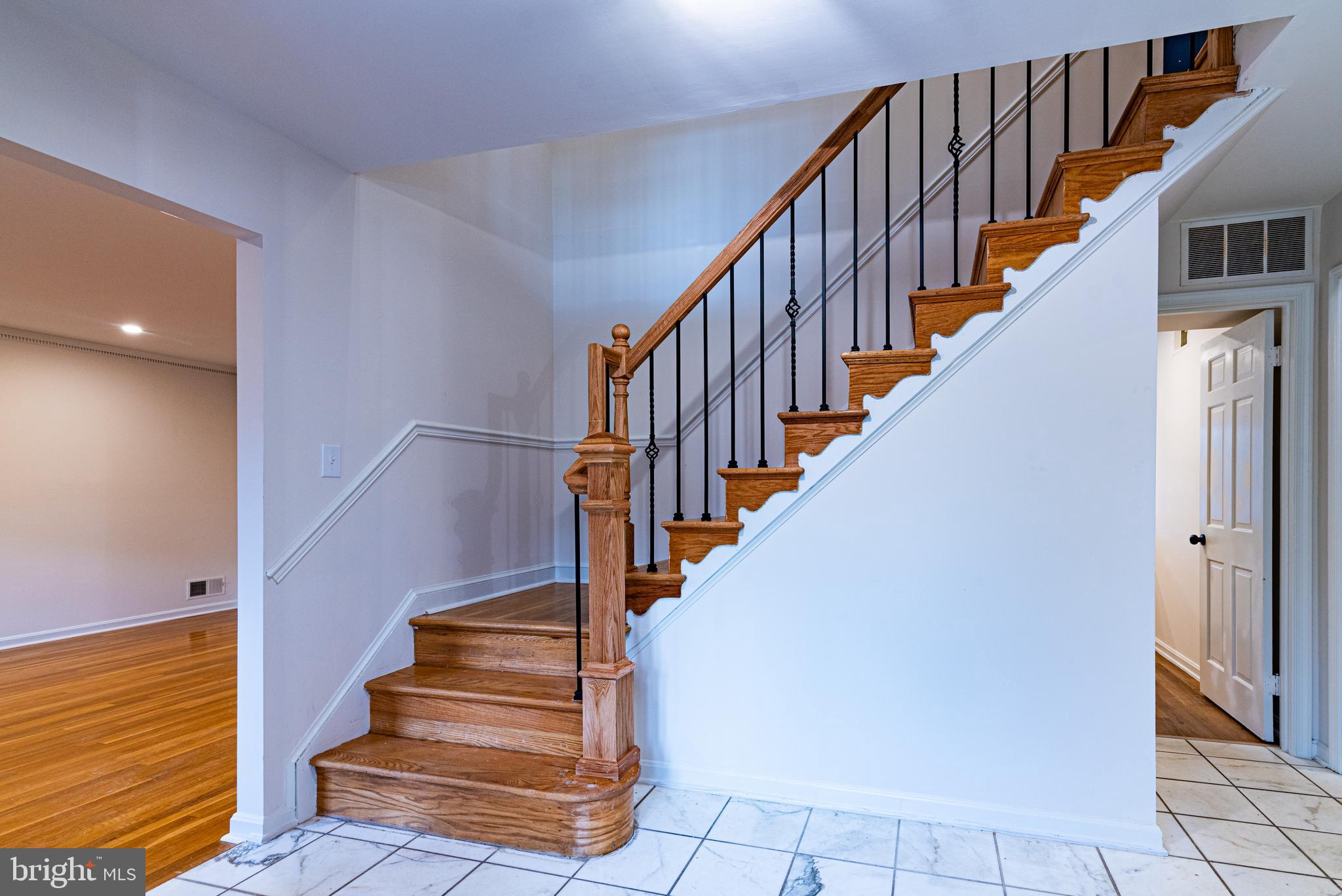 18005 Ednor View Ter
