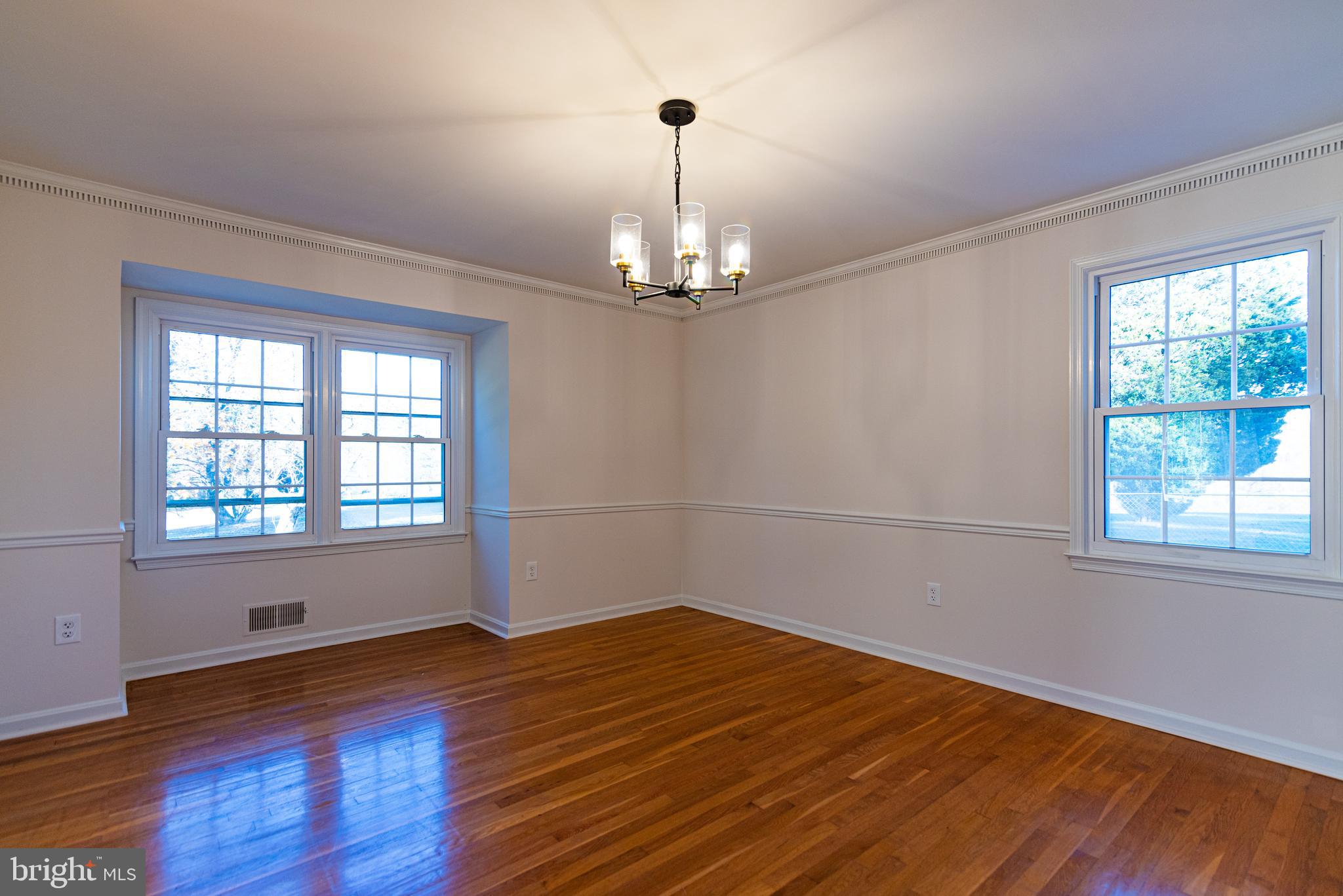 18005 Ednor View Ter
