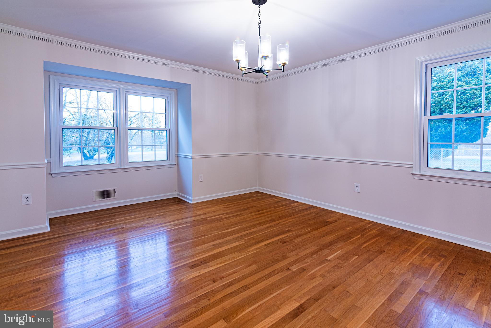18005 Ednor View Ter