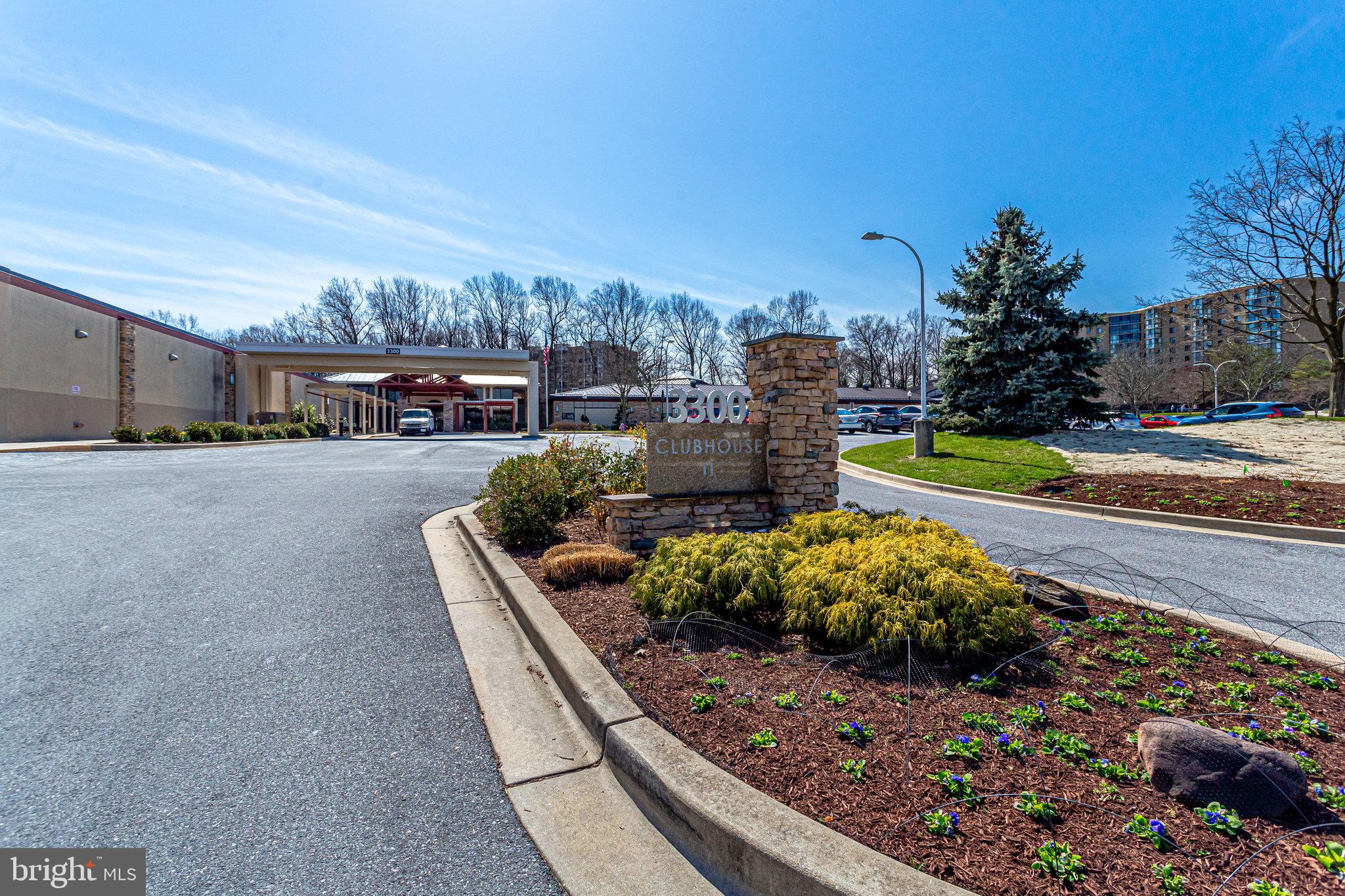 3005 S Leisure World Blvd #809