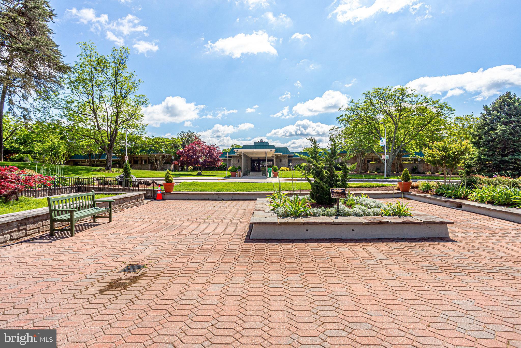 3005 S Leisure World Blvd #809