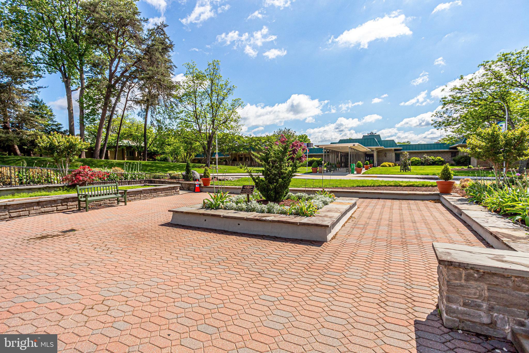 3005 S Leisure World Blvd #809