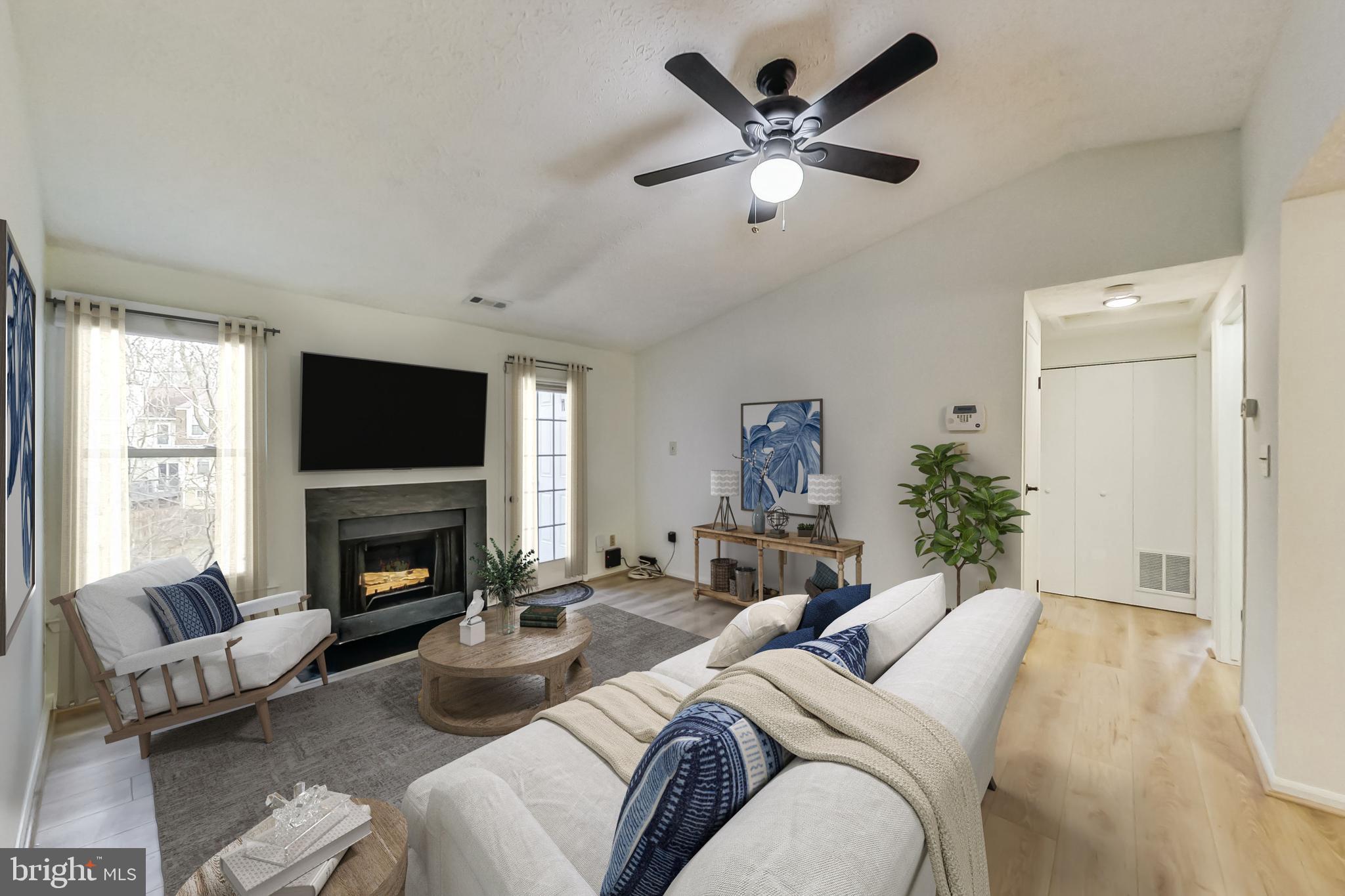 3937 Greencastle Road Unit: 406