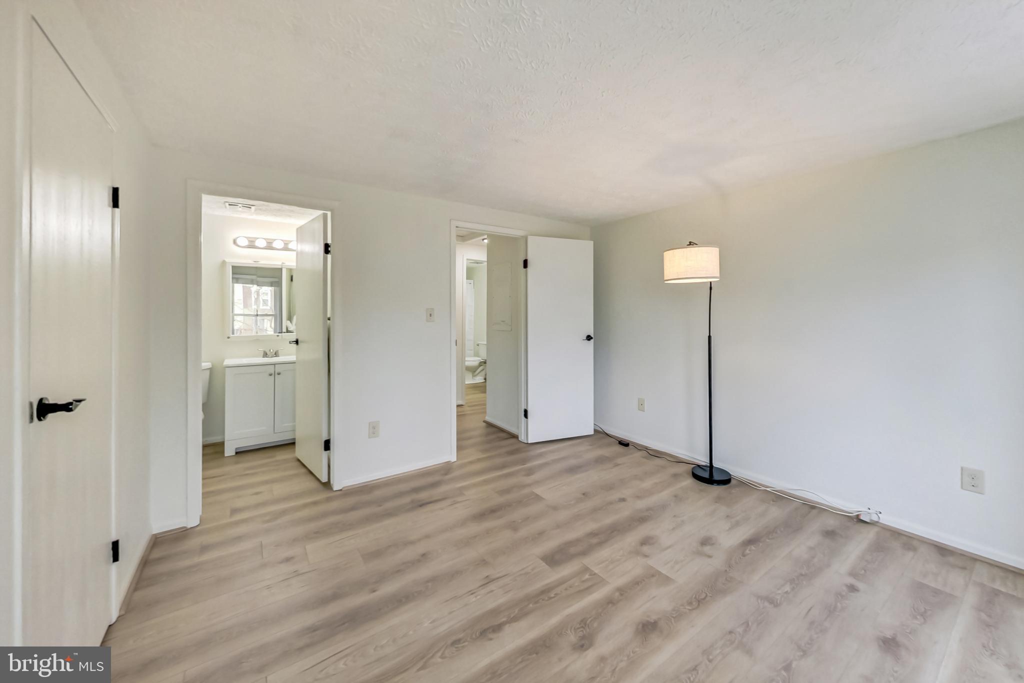 3937 Greencastle Road Unit: 406
