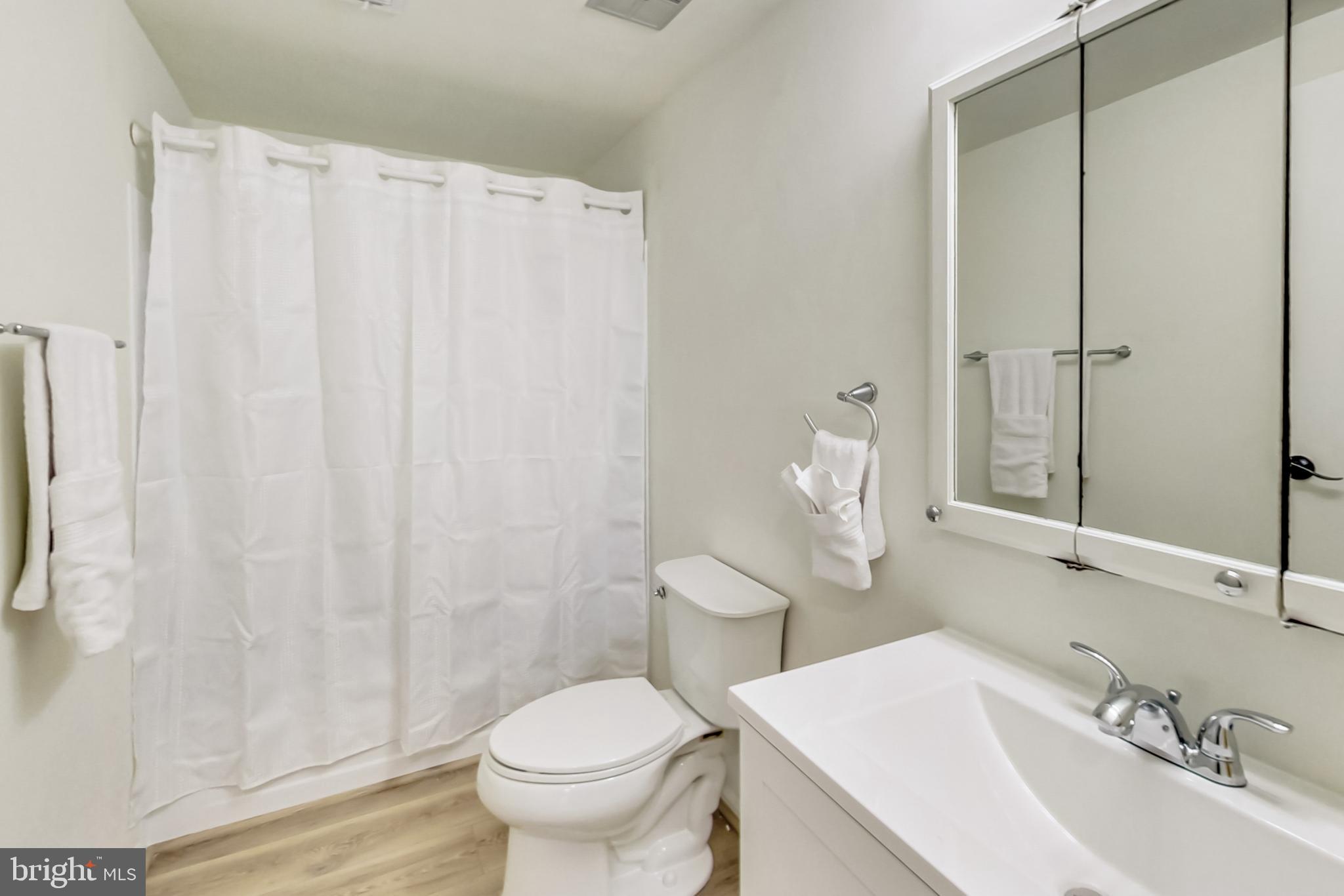 3937 Greencastle Road Unit: 406