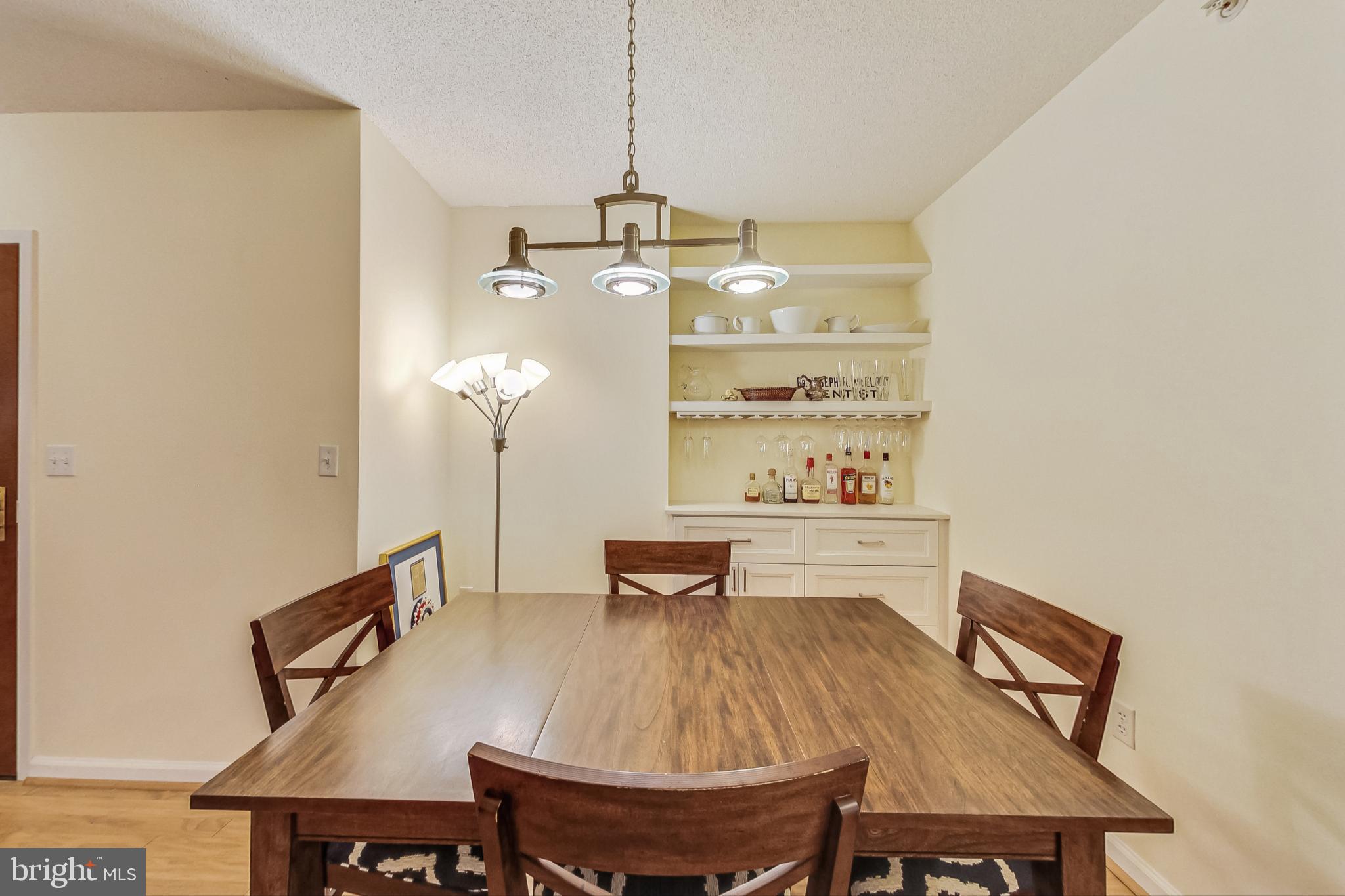 7111 Woodmont #818