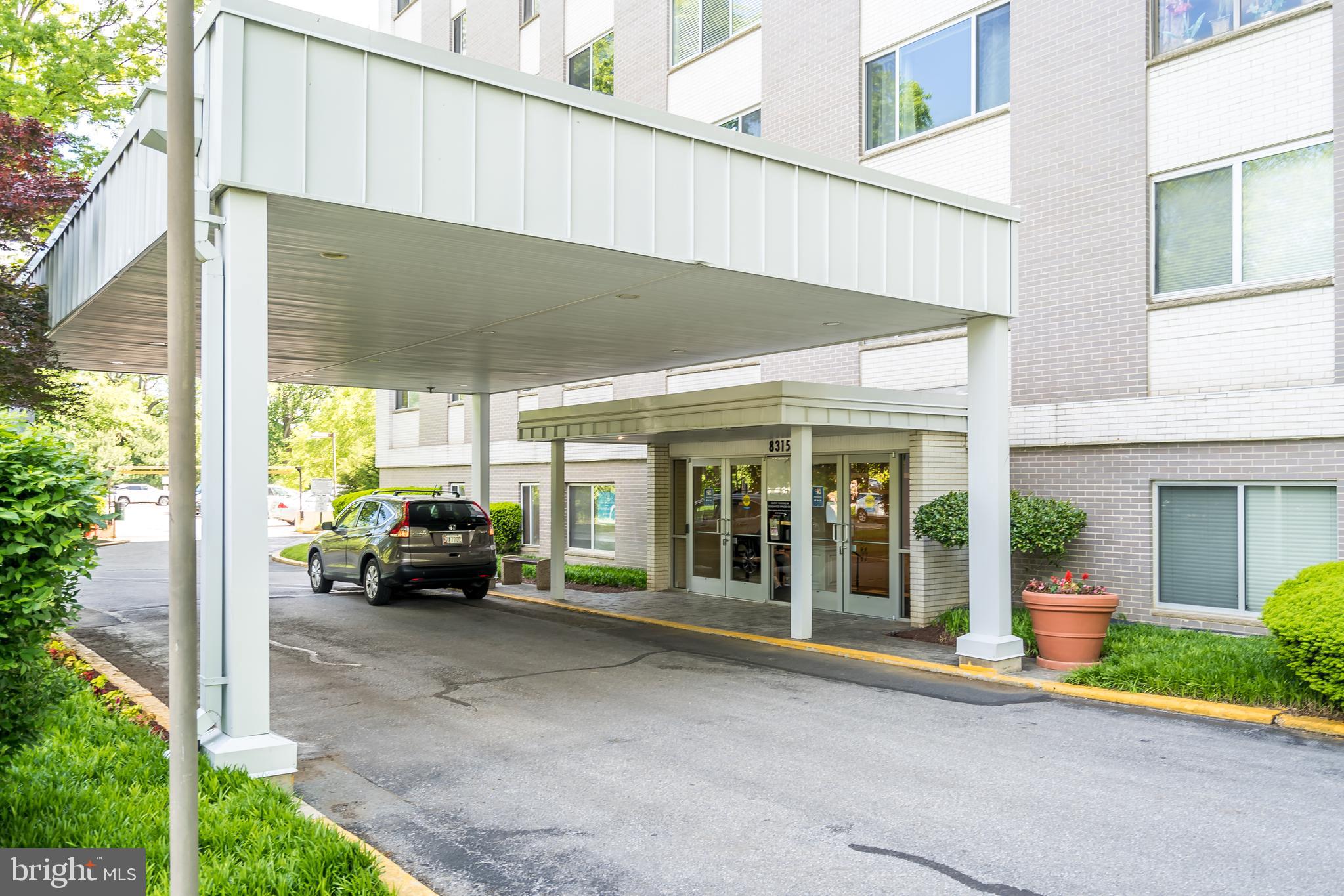 8315 N Brook Ln #2-905
