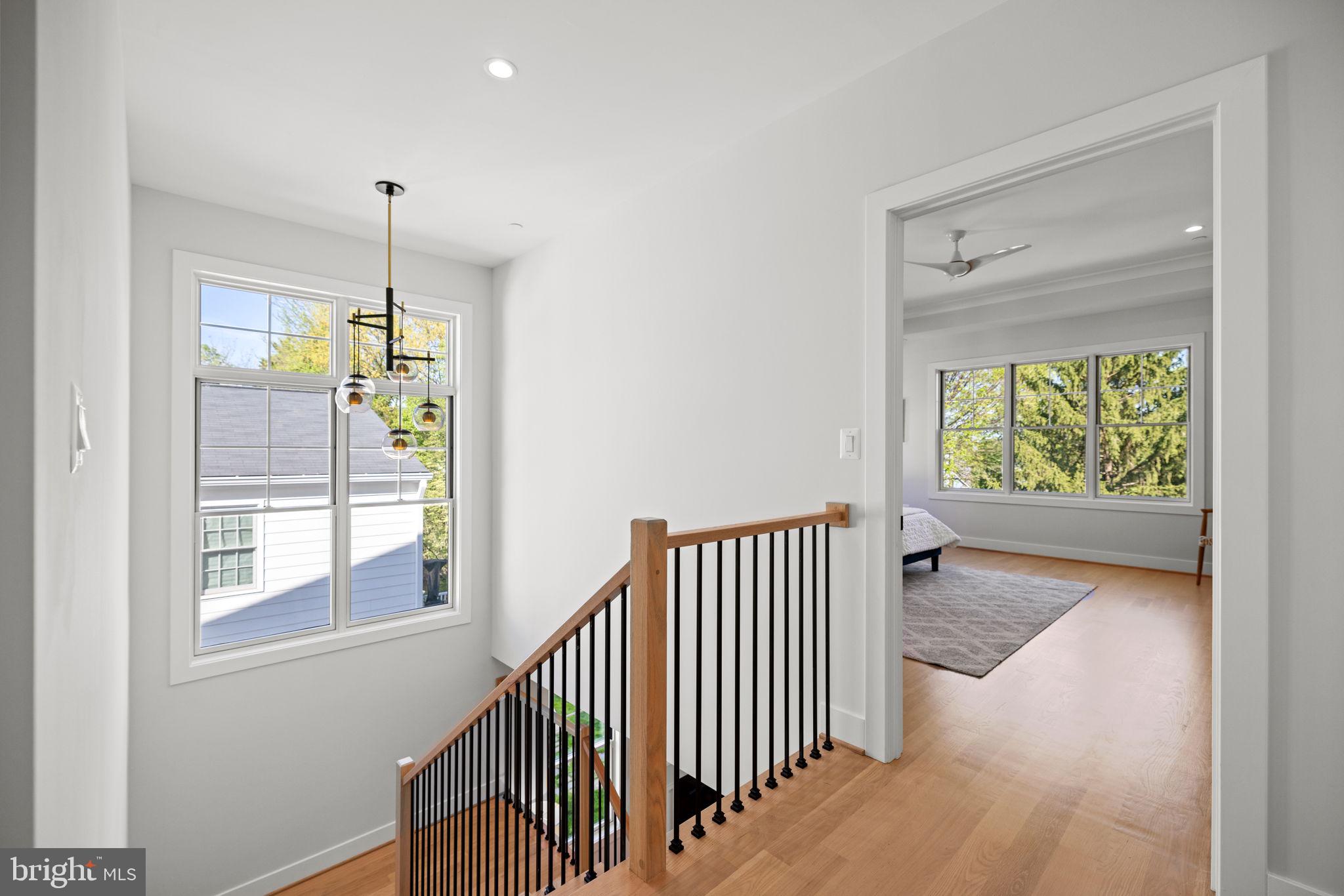 5132 Newport Ave