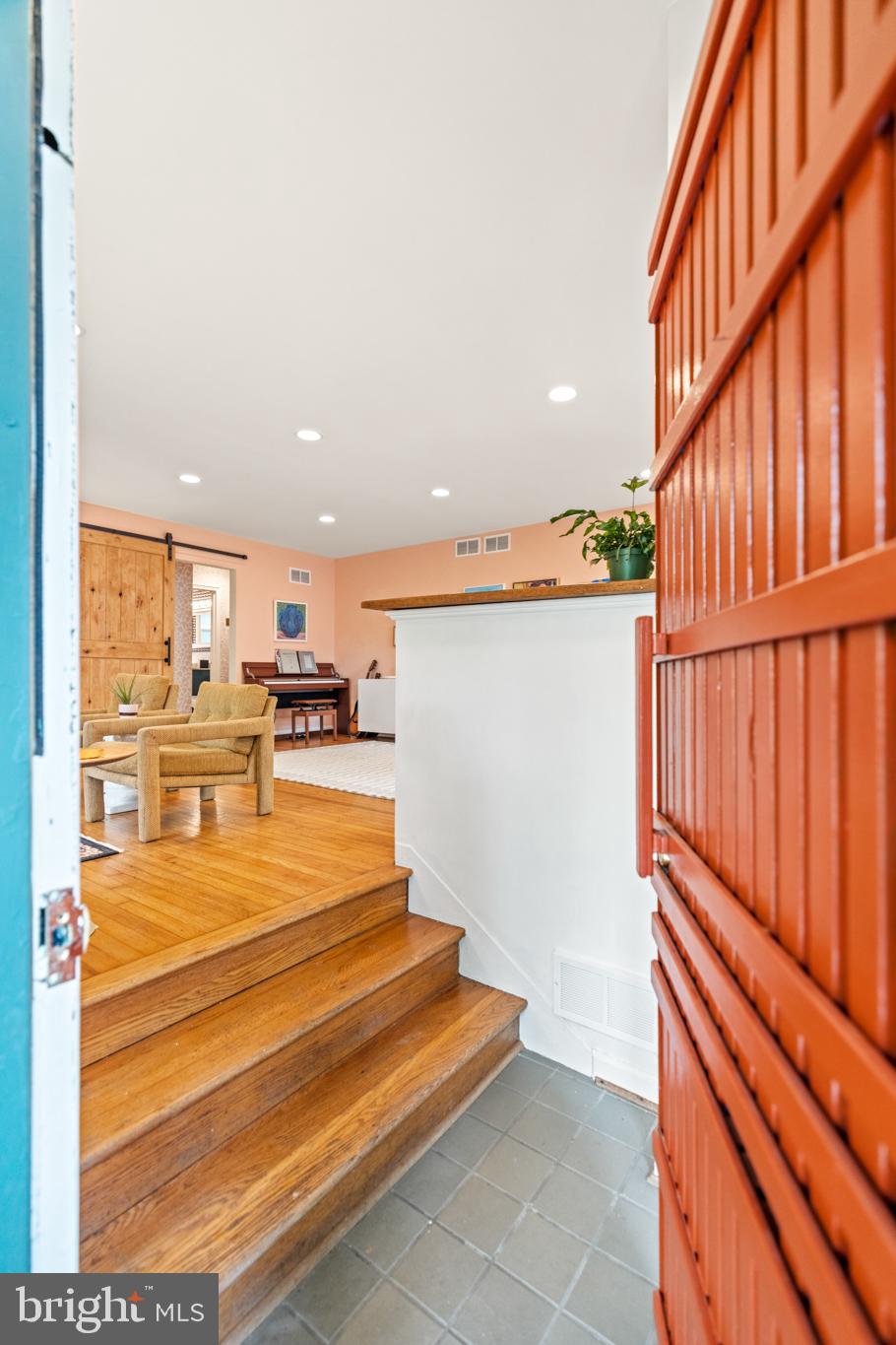 7408 Aspen Ave
