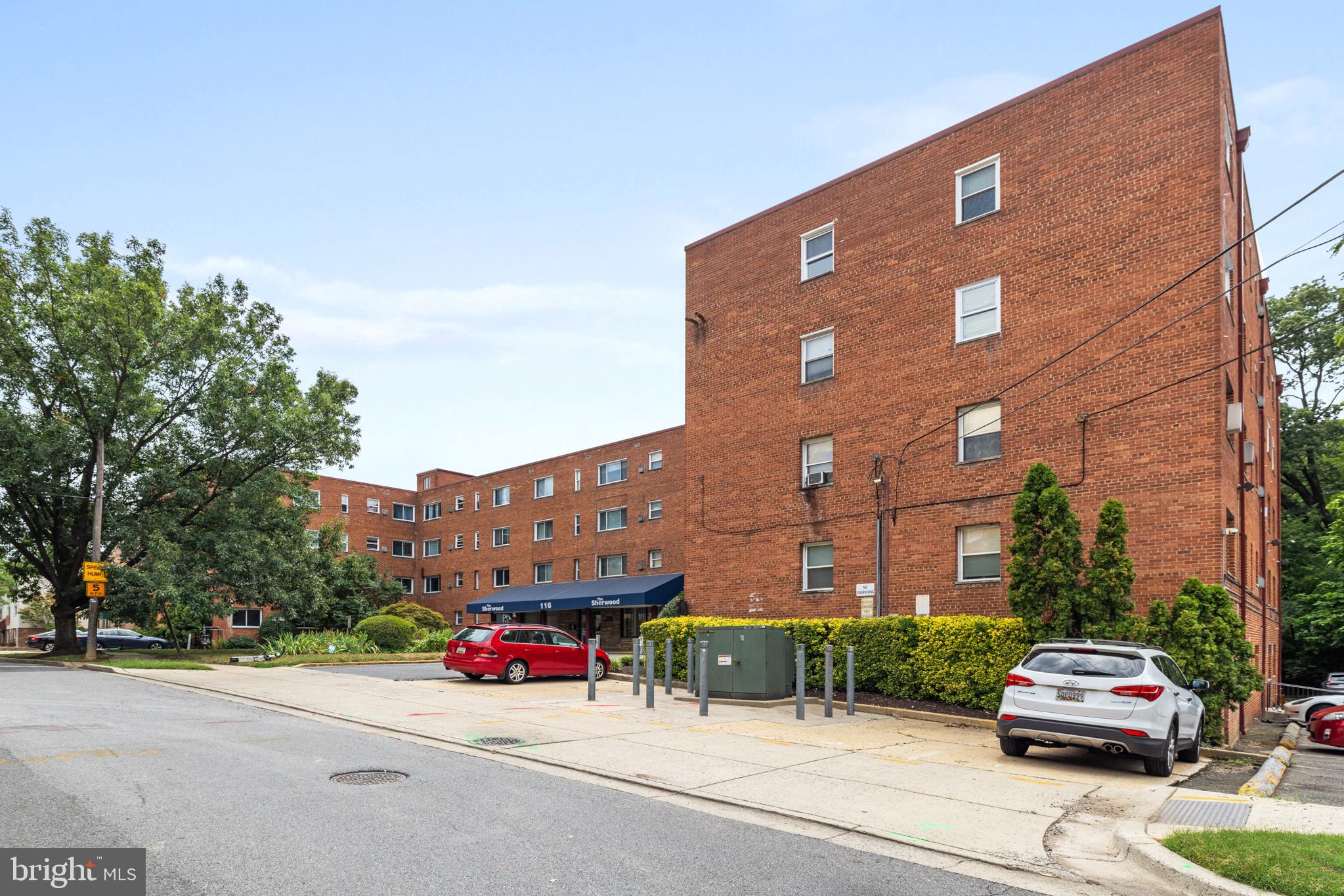 116 Lee Ave #207
