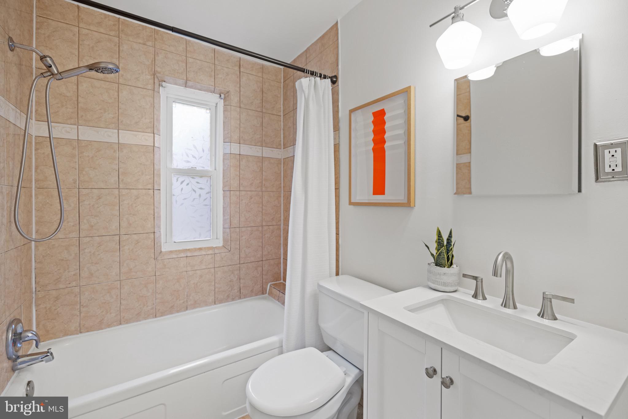 116 Lee Ave #207