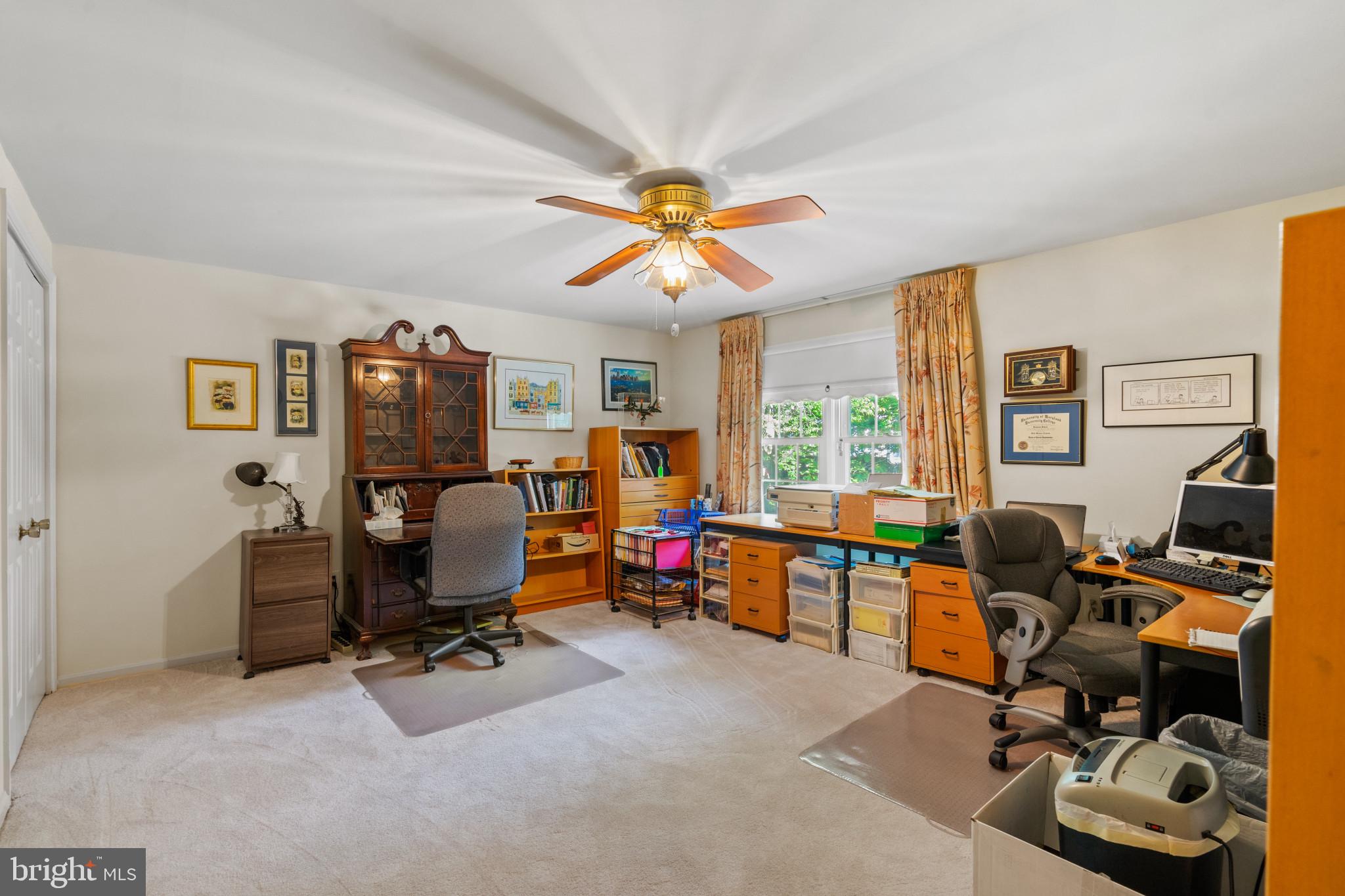 11444 Oak Leaf Dr