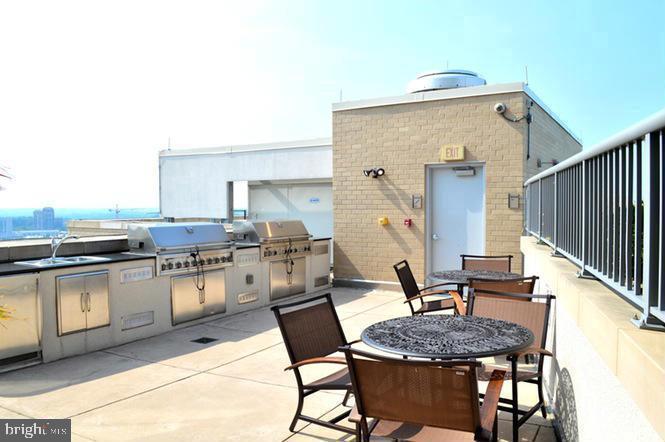 5750 BOU AVE #1904